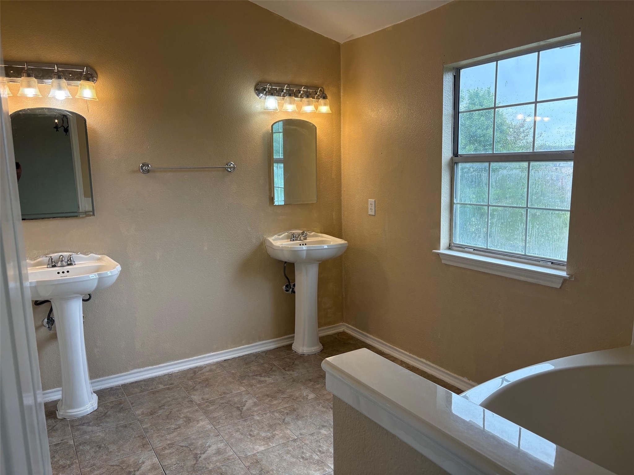 320 W Williams Street, Cedar Hill, TX, 75104