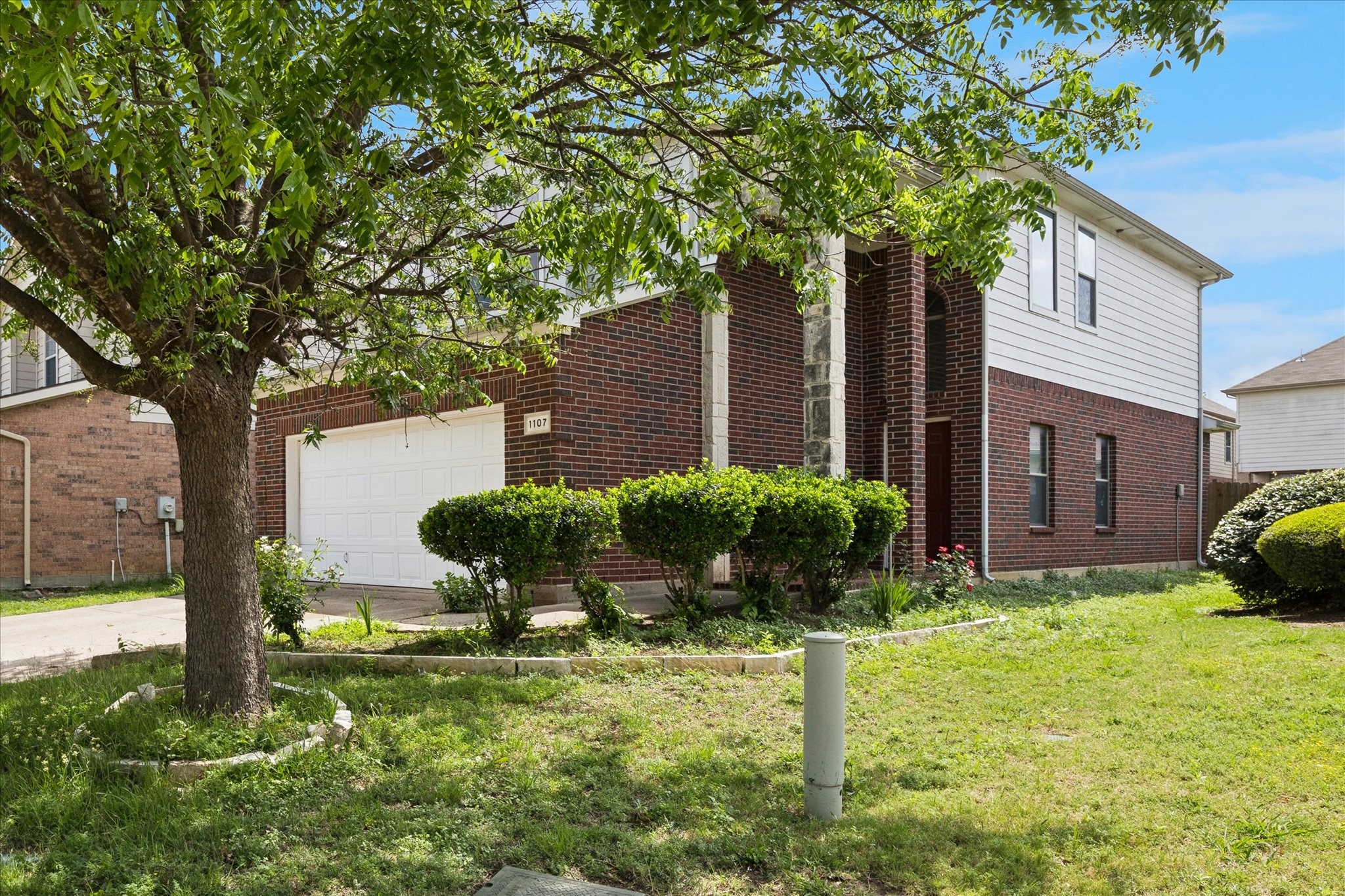 Property photo 02 of 1107 Kielder Court Fort, Worth, TX 76134 | MLS #21236886