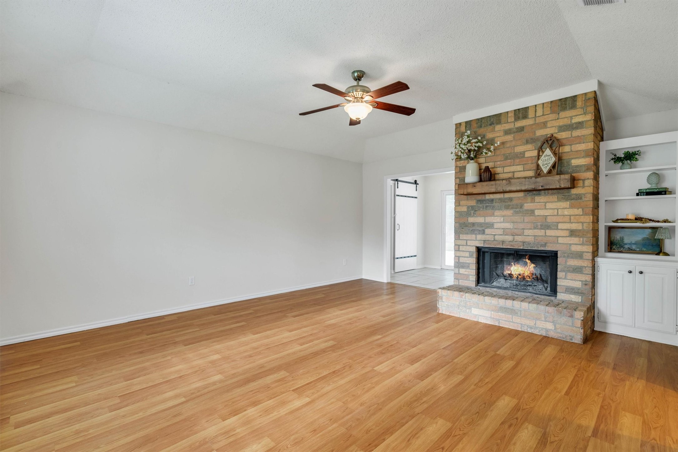 445 Parkridge Boulevard, Burleson, TX, 76028