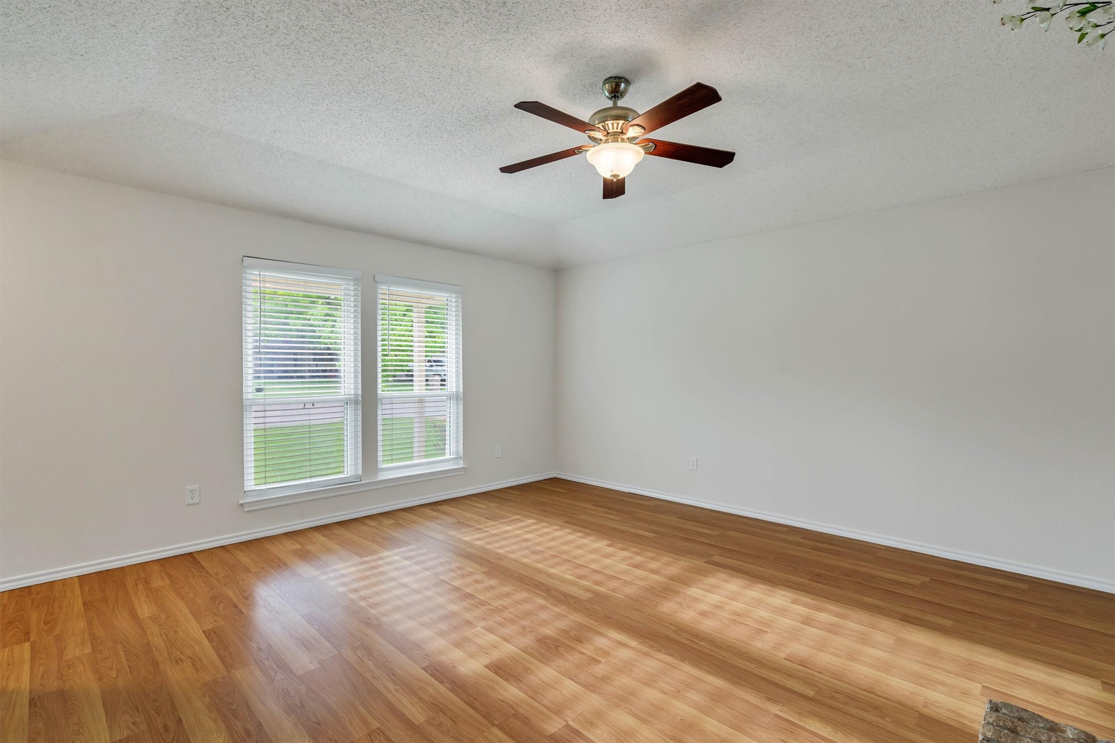 445 Parkridge Boulevard, Burleson, TX, 76028