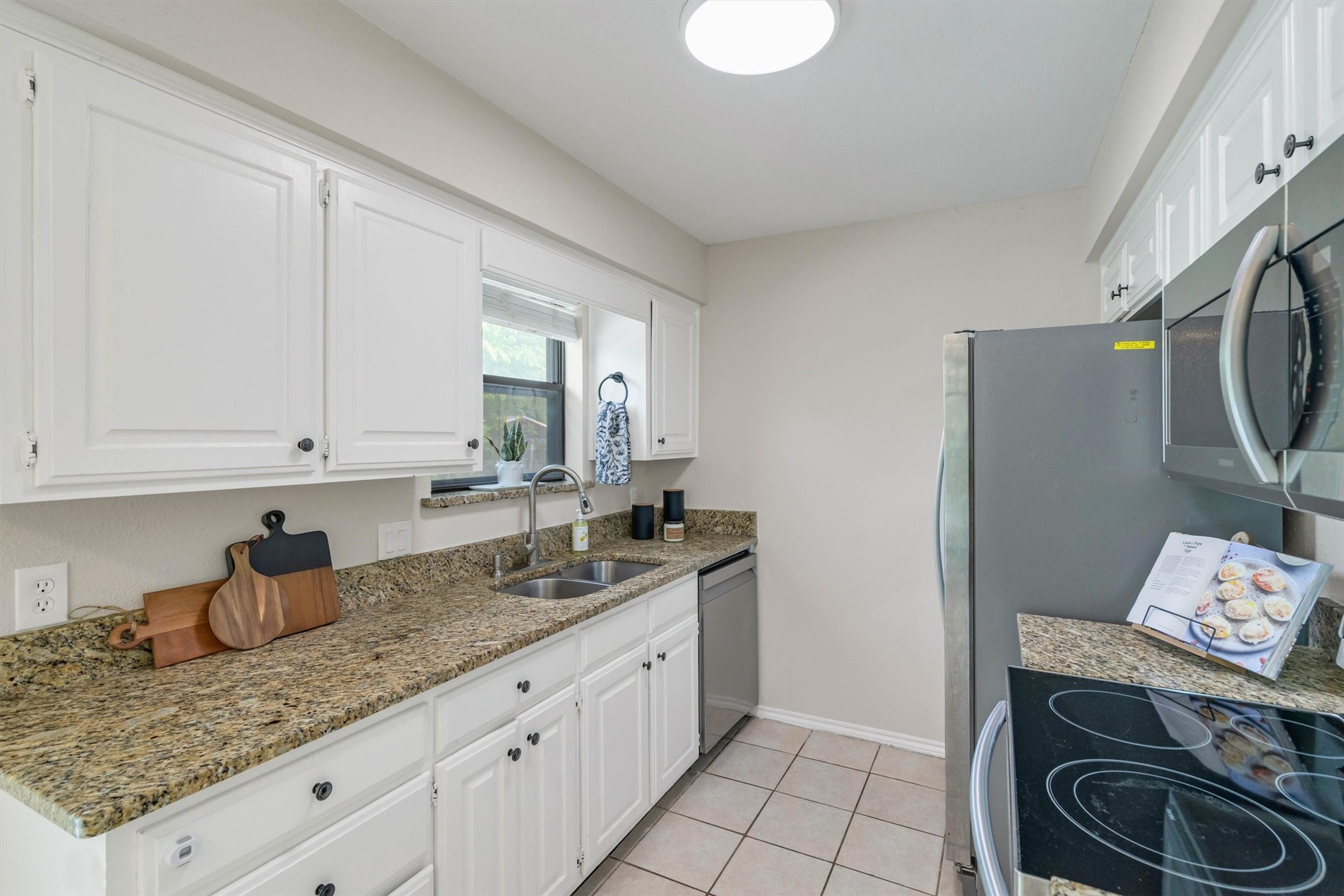 445 Parkridge Boulevard, Burleson, TX, 76028