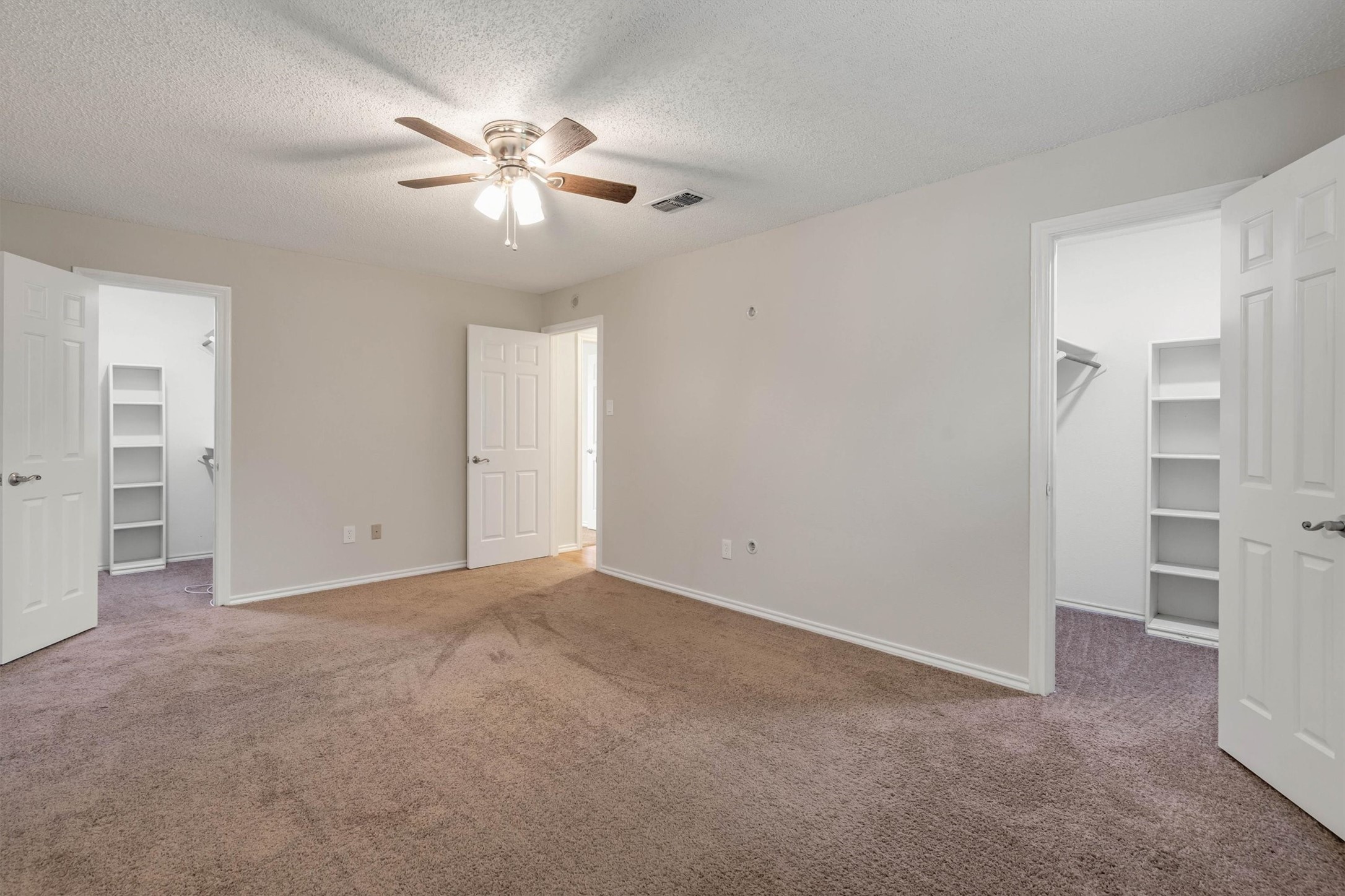 445 Parkridge Boulevard, Burleson, TX, 76028