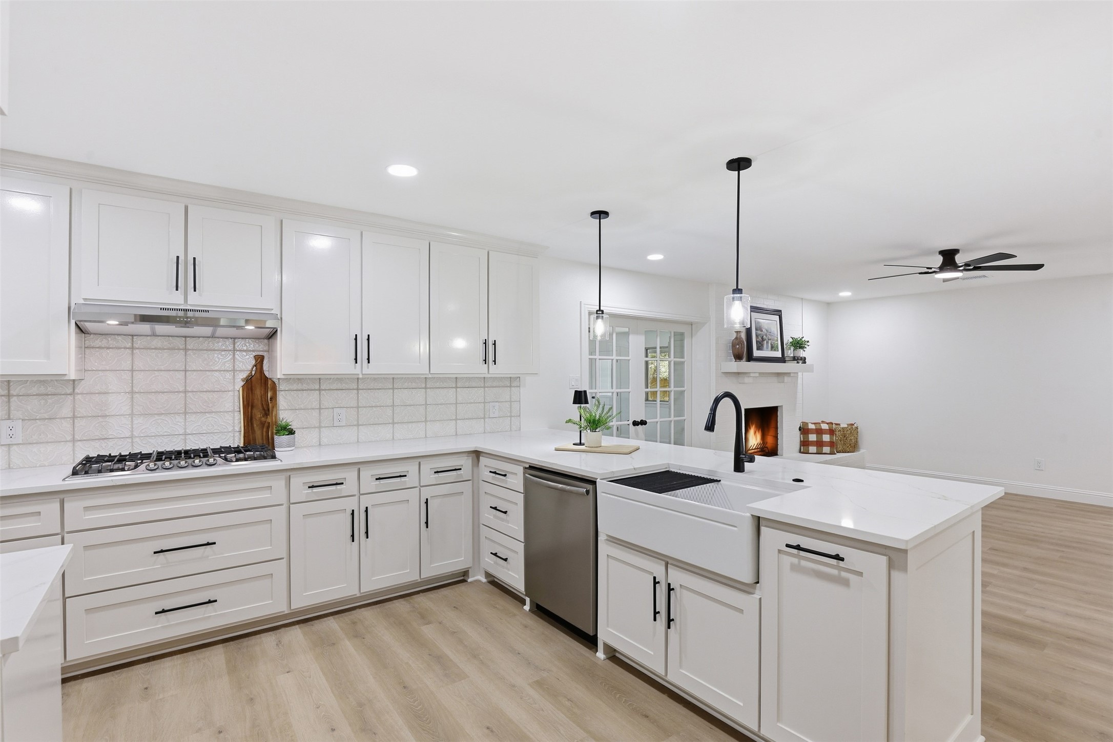 4201 Dawn Drive, Benbrook, TX, 76116