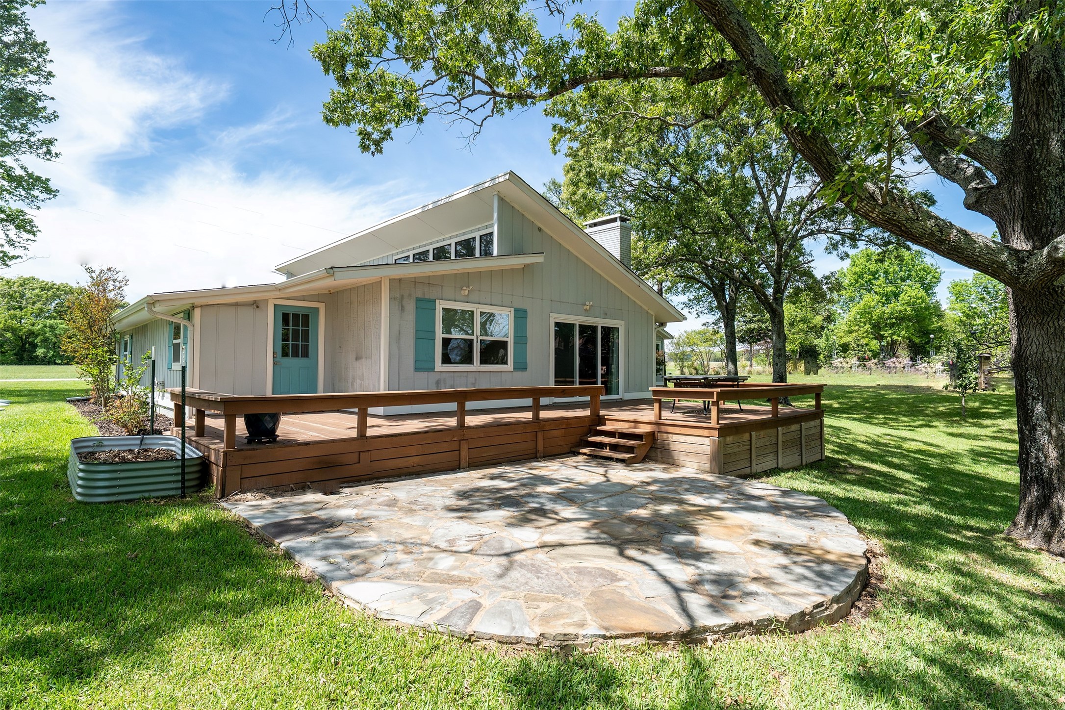 Property photo 02 of 11821 W Lake Drive, Murchison, TX 75778 | MLS #21237168
