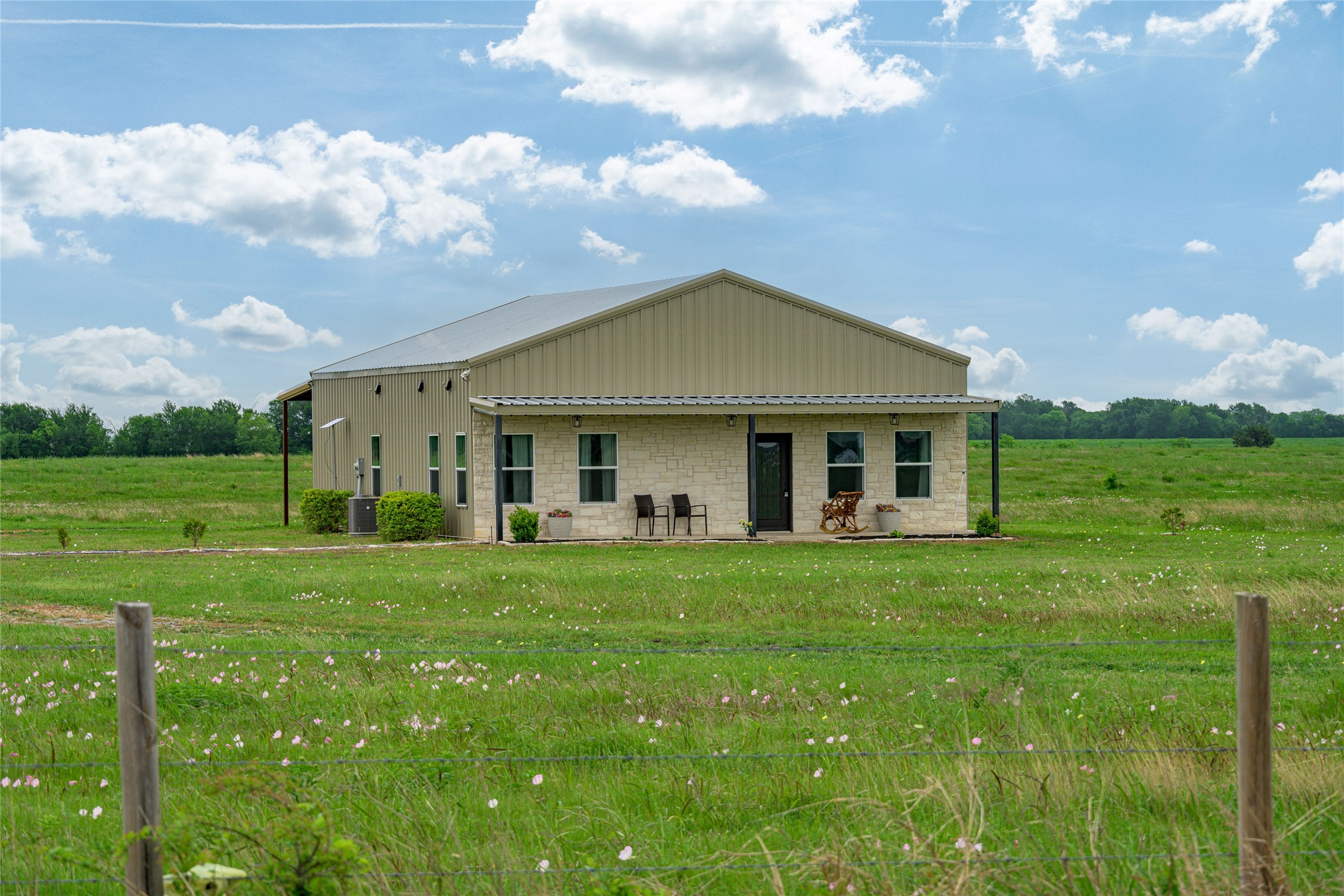 435 County Road 4875, Celeste, TX, 75423