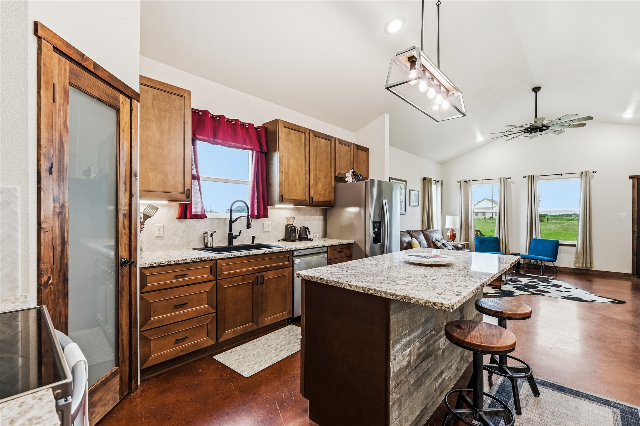 435 County Road 4875, Celeste, TX, 75423