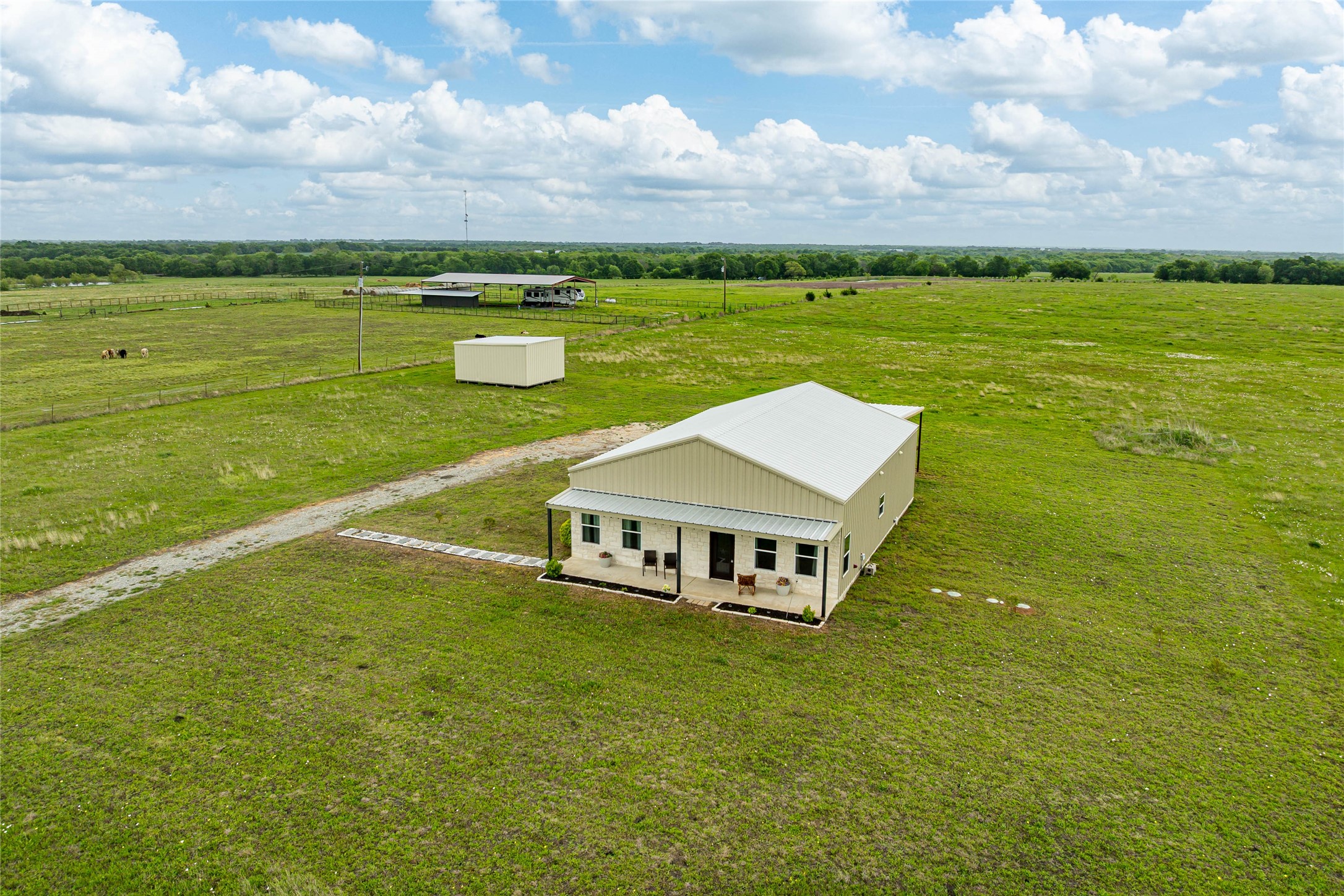 435 County Road 4875, Celeste, TX, 75423