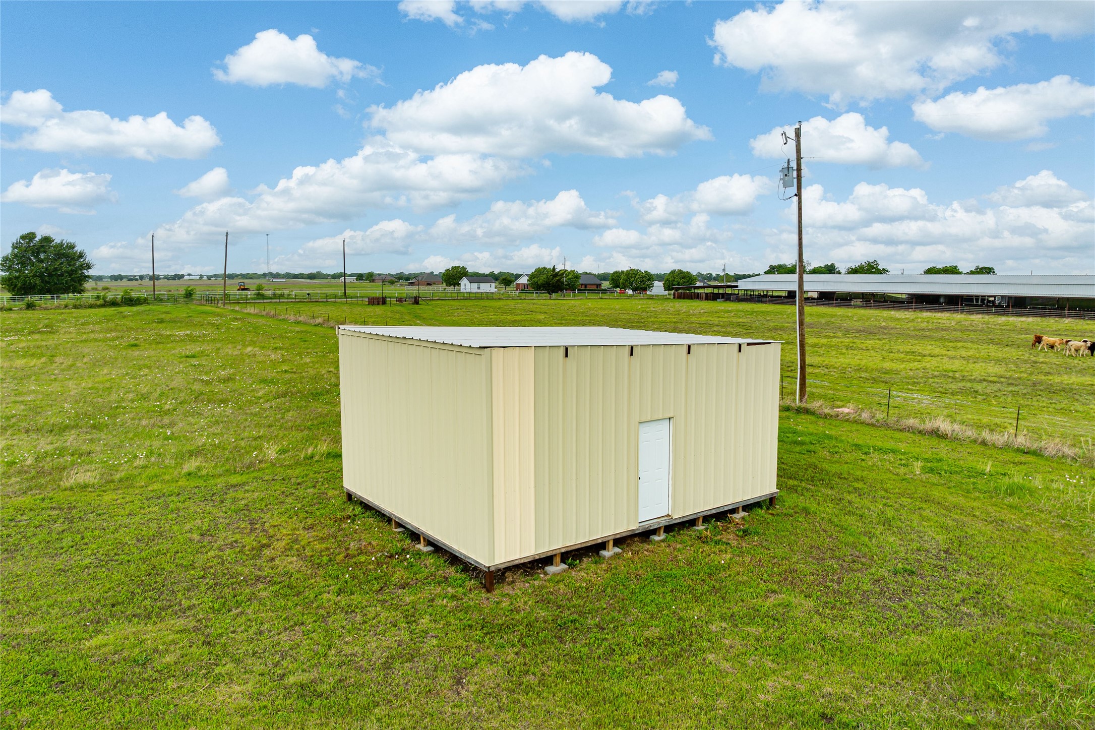 435 County Road 4875, Celeste, TX, 75423