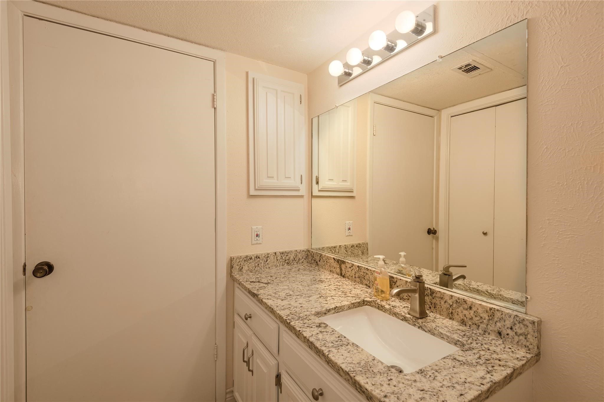 5626 Preston Oaks Road UNIT&nbsp;3A, Dallas, TX, 75254