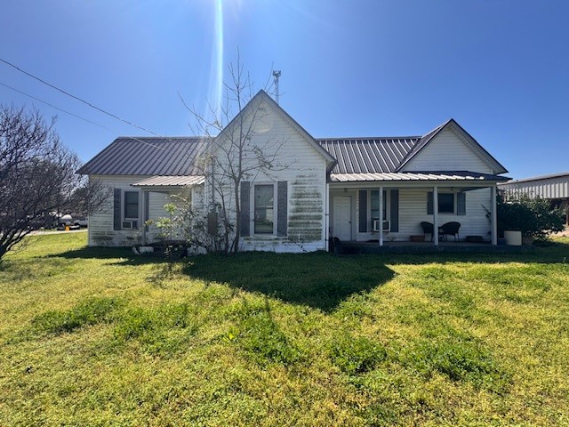 8208 Pearl, Lillian, TX, 76061