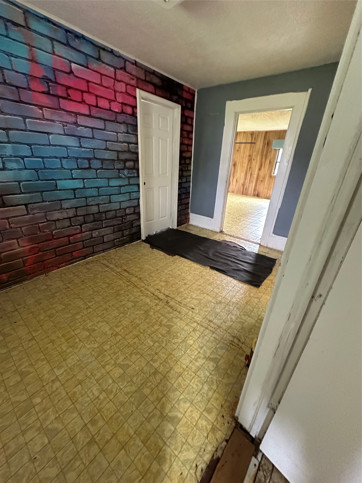 8208 Pearl, Lillian, TX, 76061