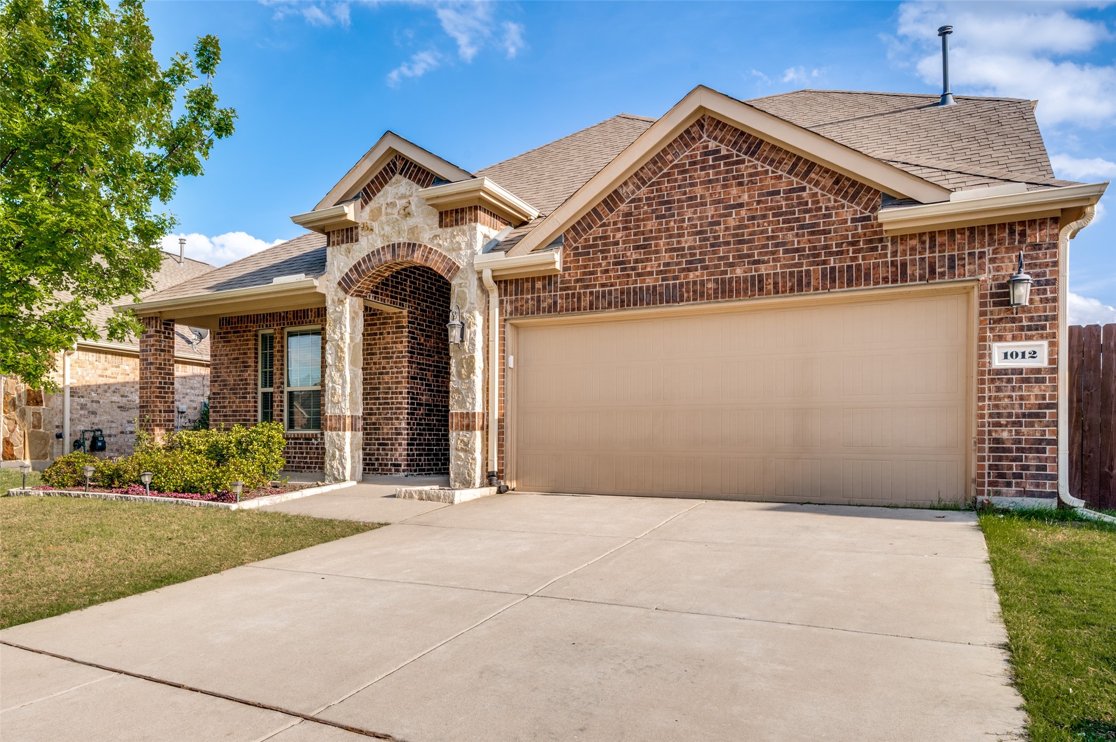 Property photo 02 of 1012 Lake Meadow Lane Little, Elm, TX 75068 | MLS #21237330
