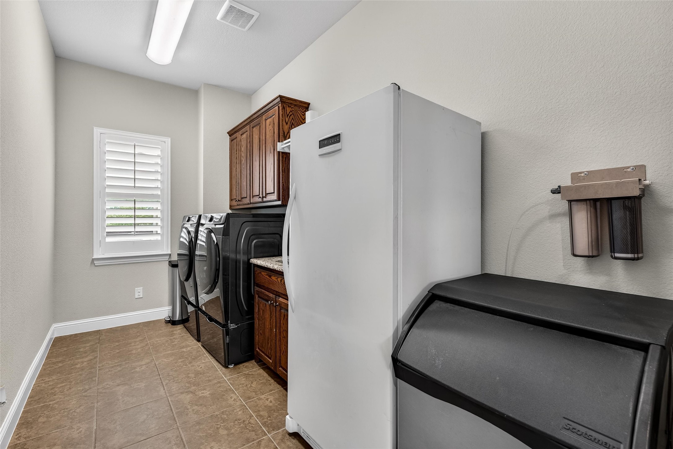1450 Waterstone, Cross Roads, TX, 76227