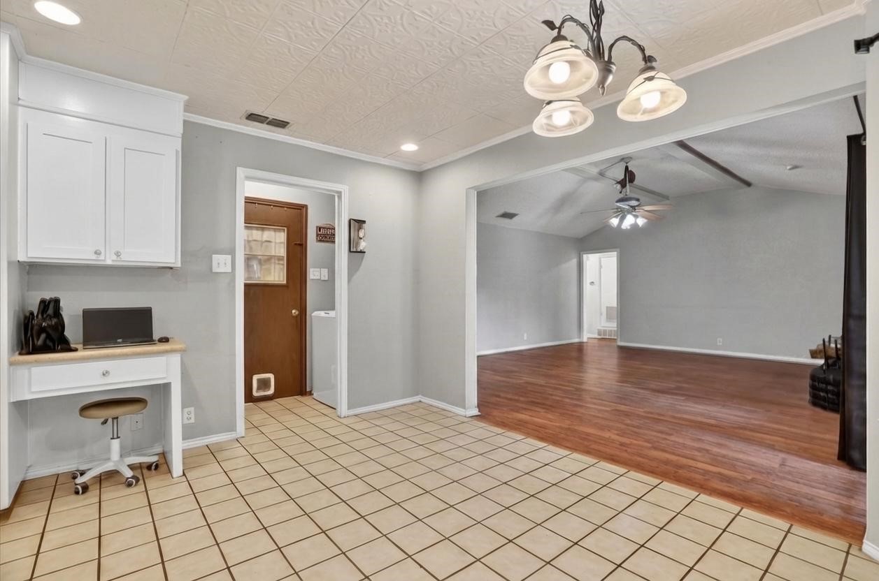 834 S Ridgeway Drive, Cleburne, TX, 76033