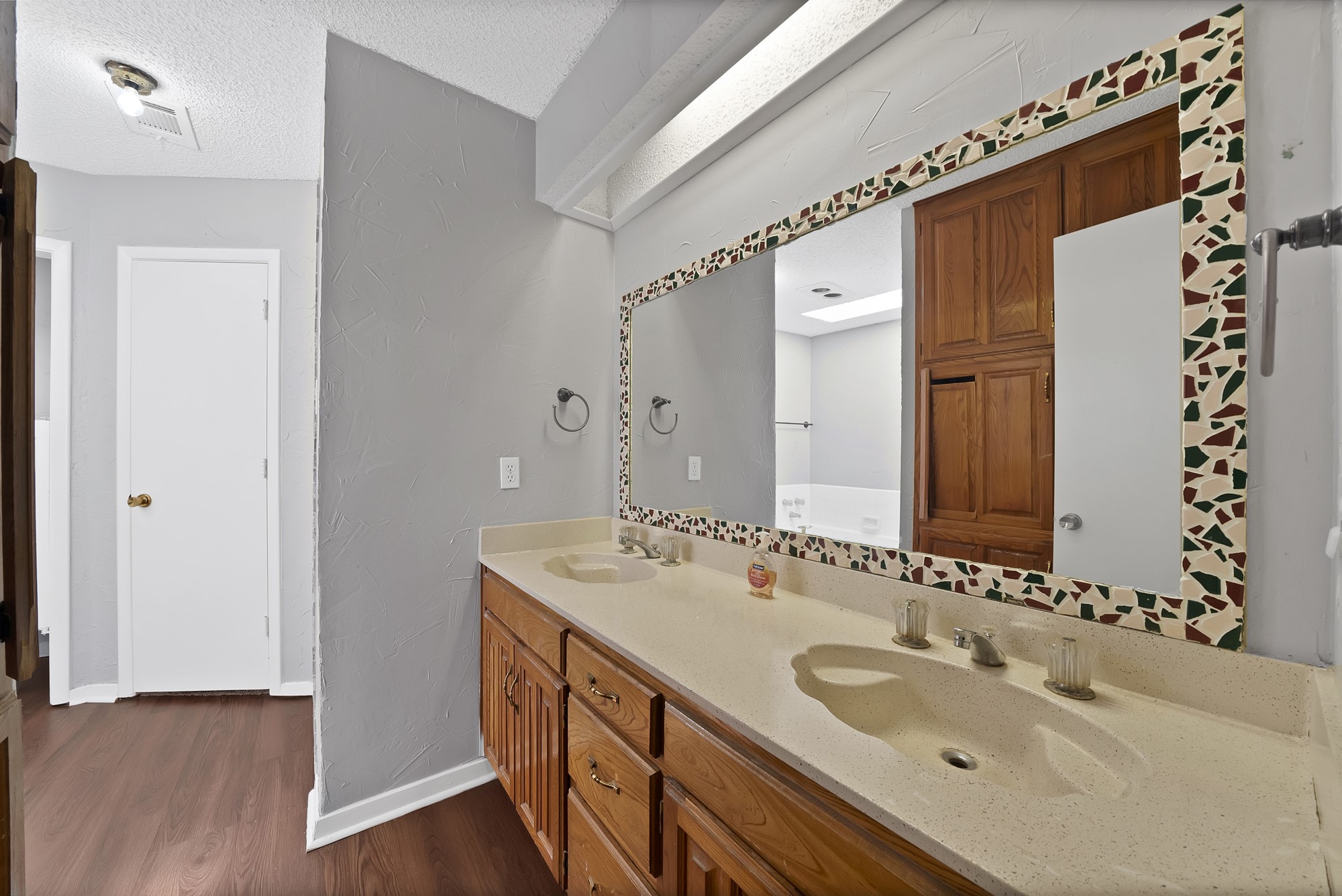 5715 Trail Crest Drive, Arlington, TX, 76017