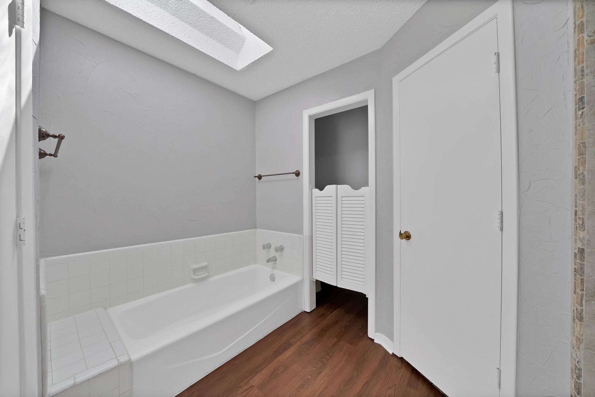 5715 Trail Crest Drive, Arlington, TX, 76017