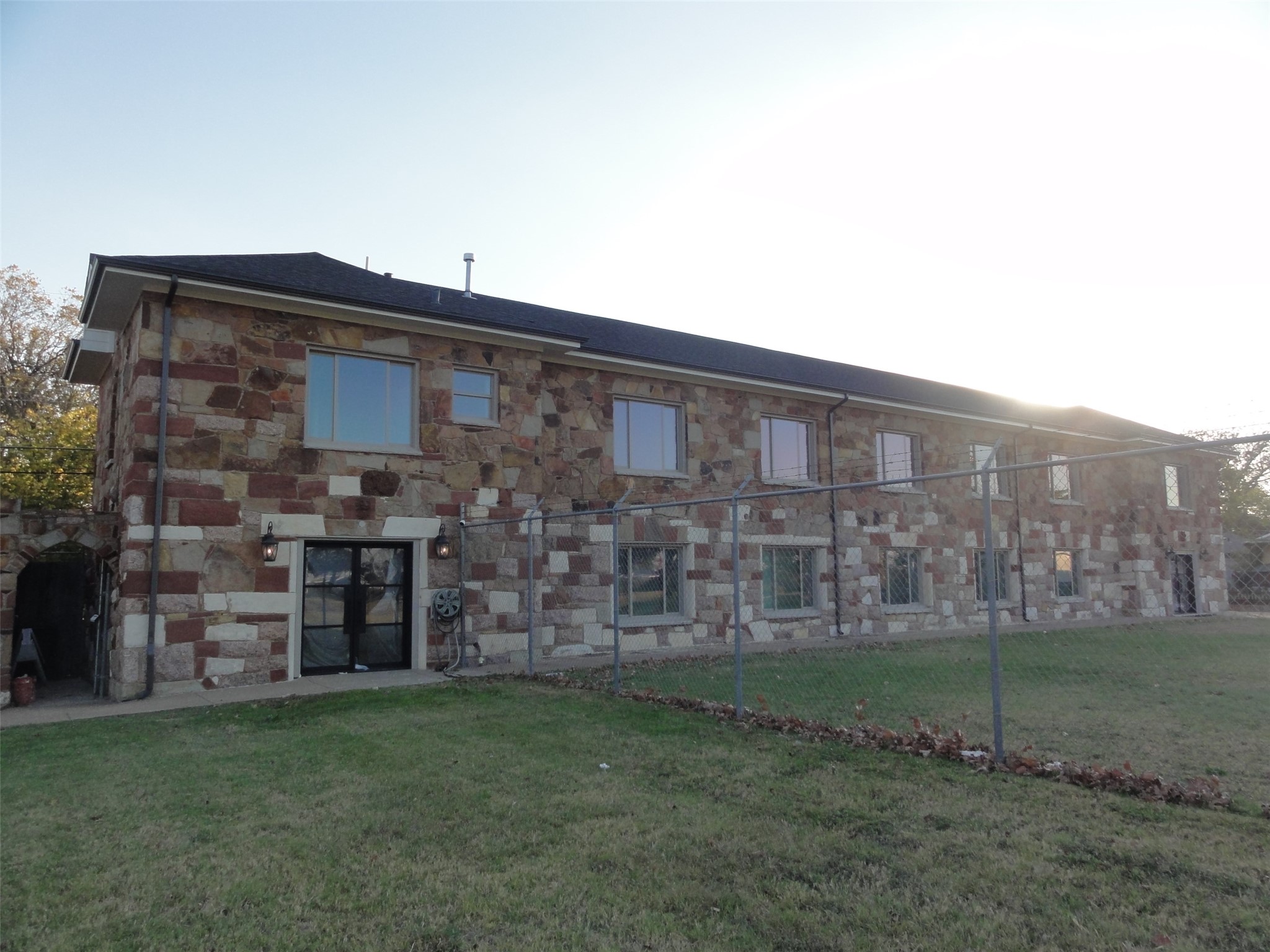 1200 E Maddox Avenue, Fort Worth, TX, 76104