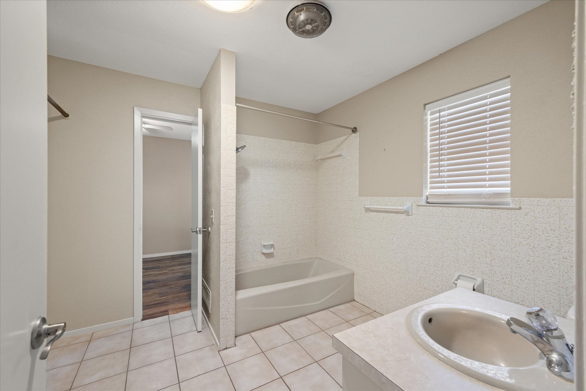 1110 Gifford Drive, Granbury, TX, 76048