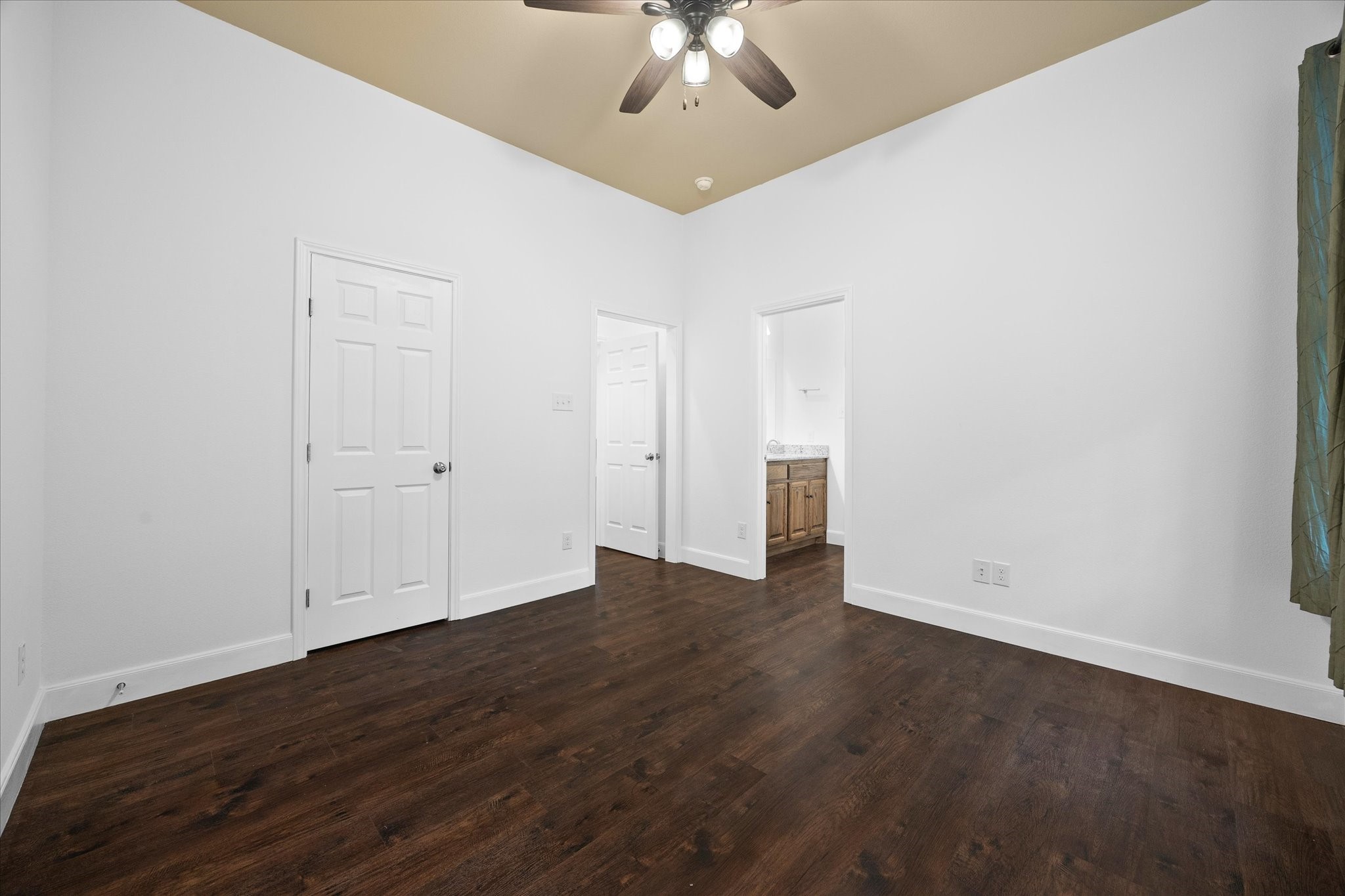 2526 Fox Point Circle, Quinlan, TX, 75474