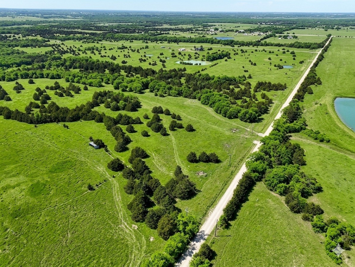 1829 County Road 2935, Dodd City, TX, 75438