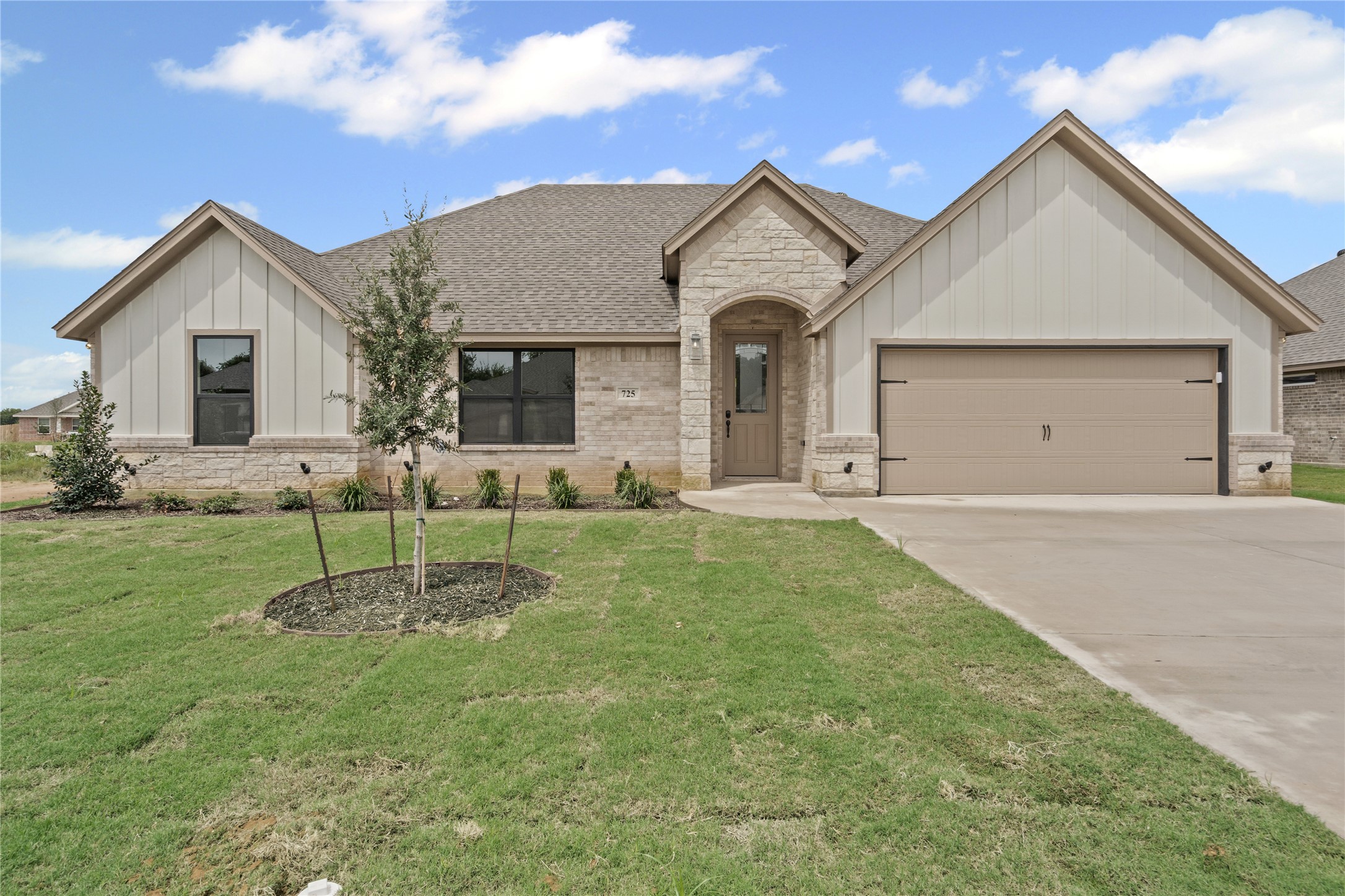 725 Jameson Street, Springtown, TX, 76082