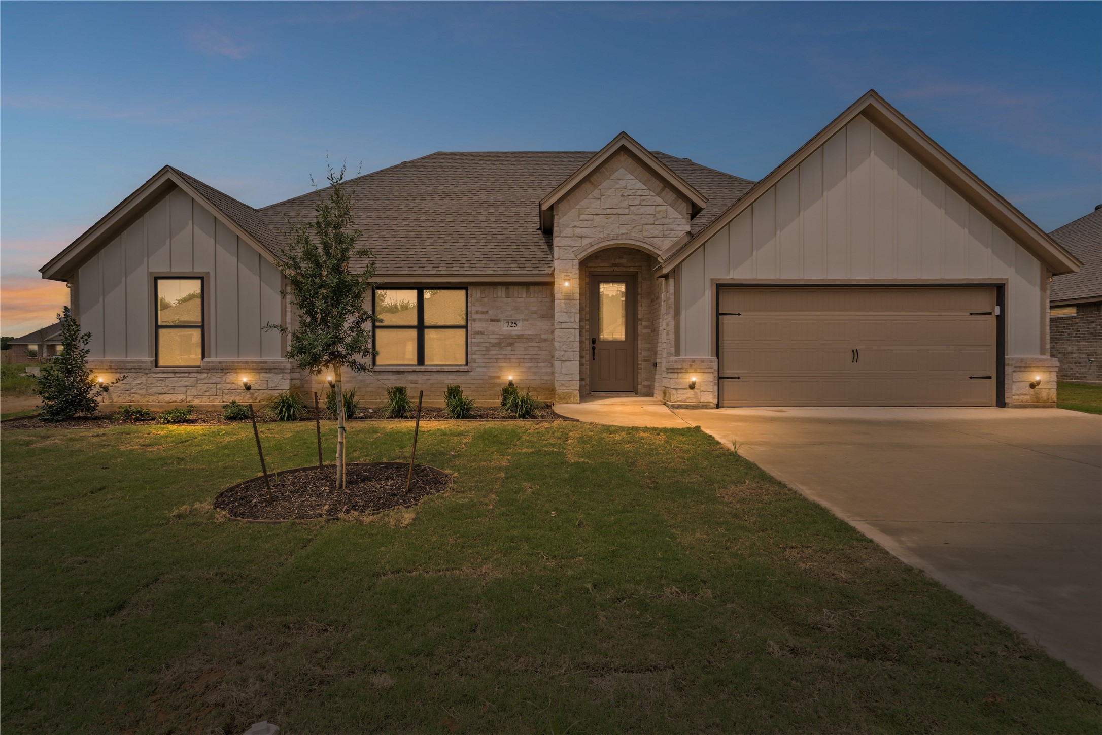 725 Jameson Street, Springtown, TX, 76082