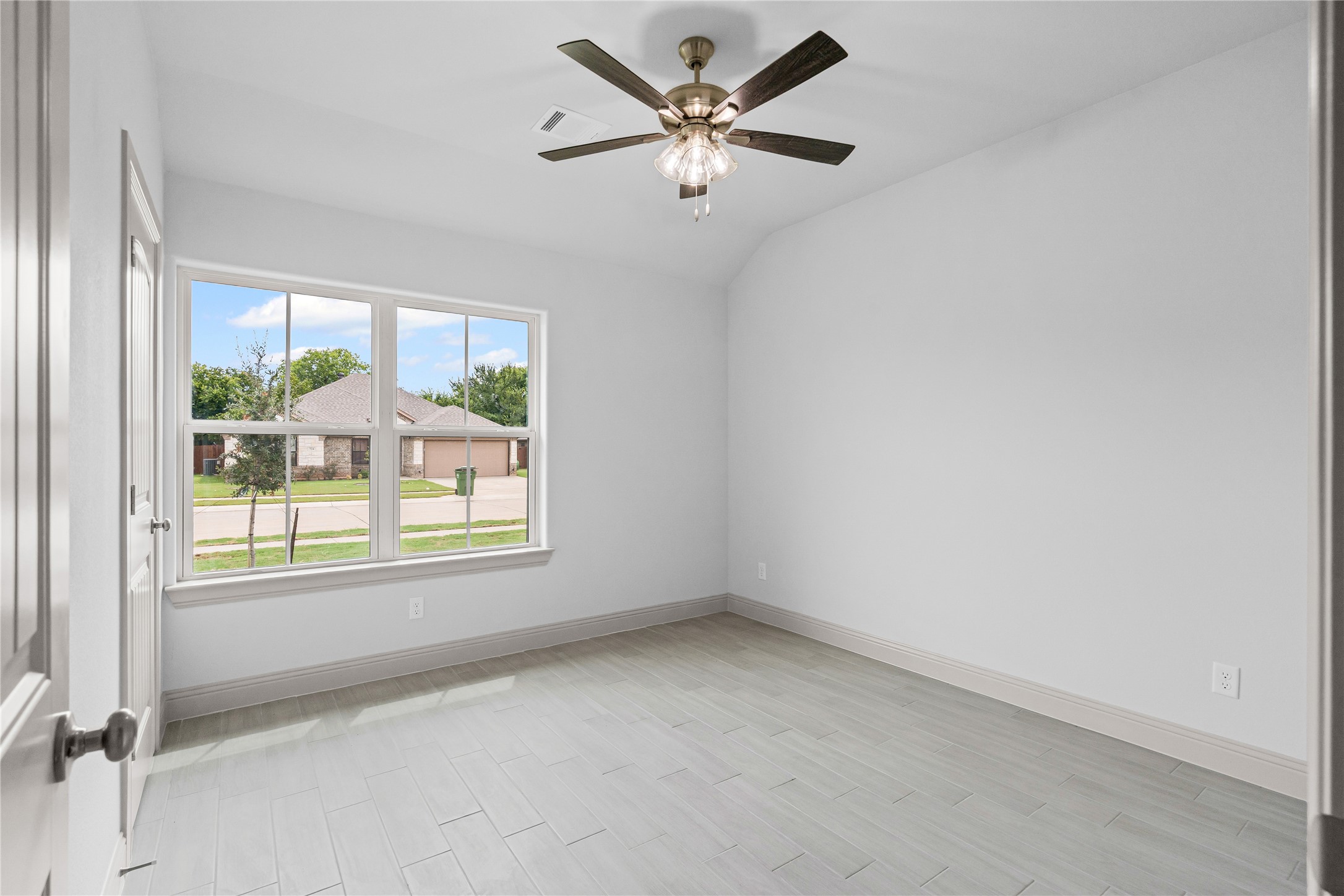 725 Jameson Street, Springtown, TX, 76082