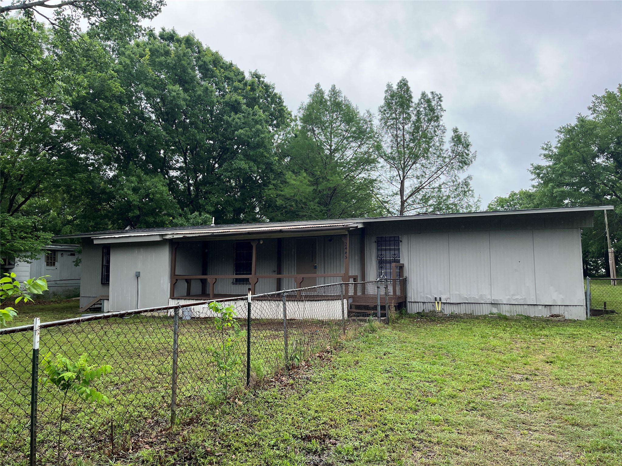 Property photo 01 of 2445 Elmwood Drive Wills, Point, TX 75169 | MLS #21238220