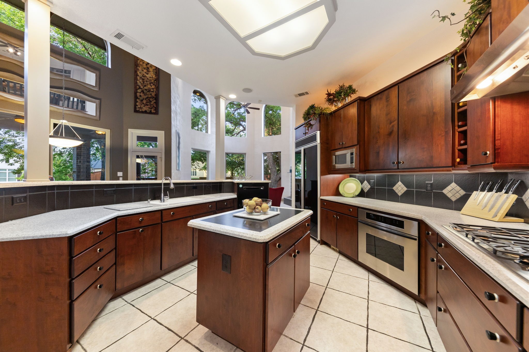 9121 Thornridge Drive, North Richland Hills, TX, 76182