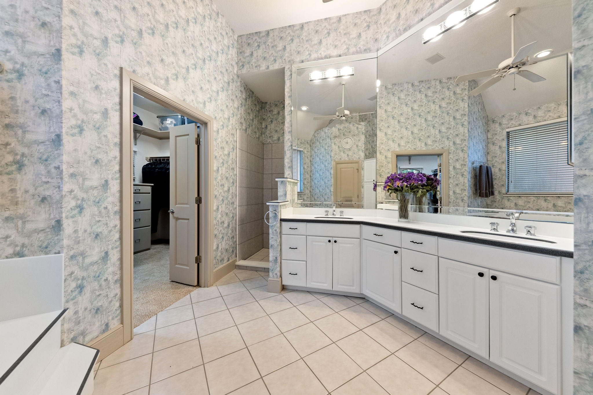 9121 Thornridge Drive, North Richland Hills, TX, 76182