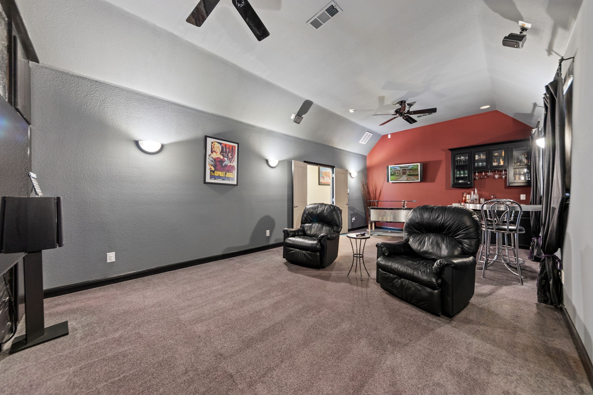 9121 Thornridge Drive, North Richland Hills, TX, 76182