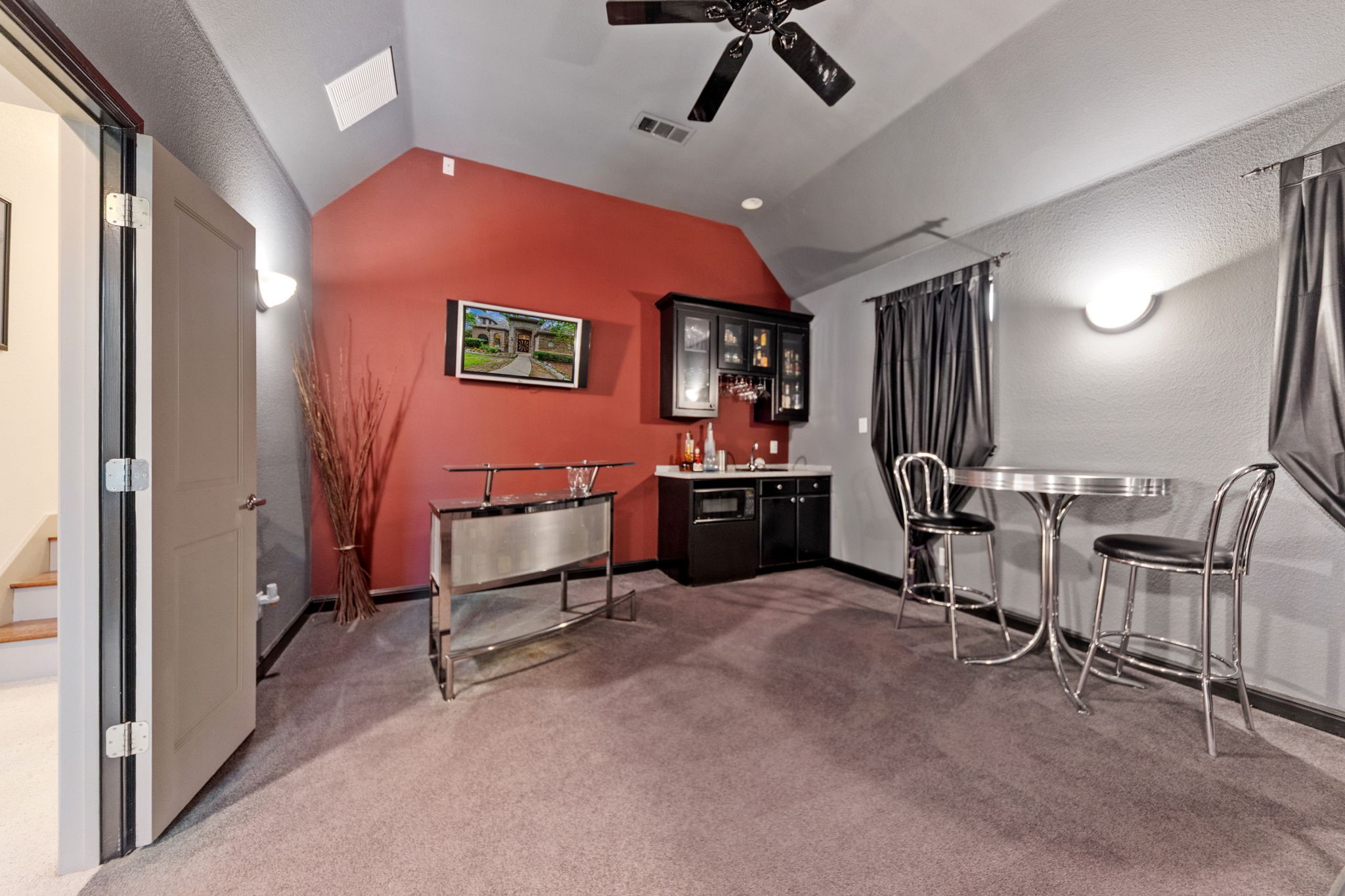 9121 Thornridge Drive, North Richland Hills, TX, 76182