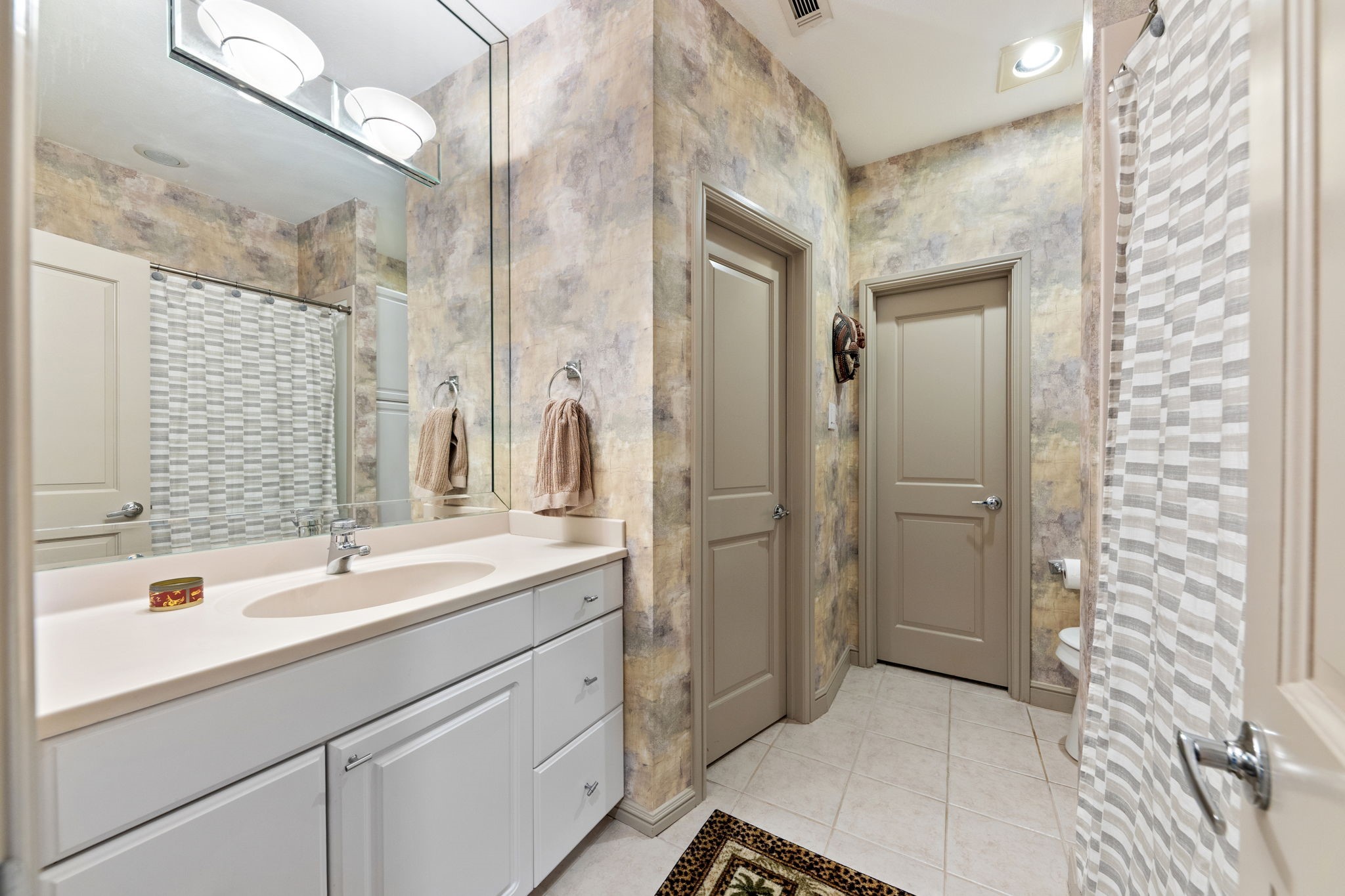 9121 Thornridge Drive, North Richland Hills, TX, 76182