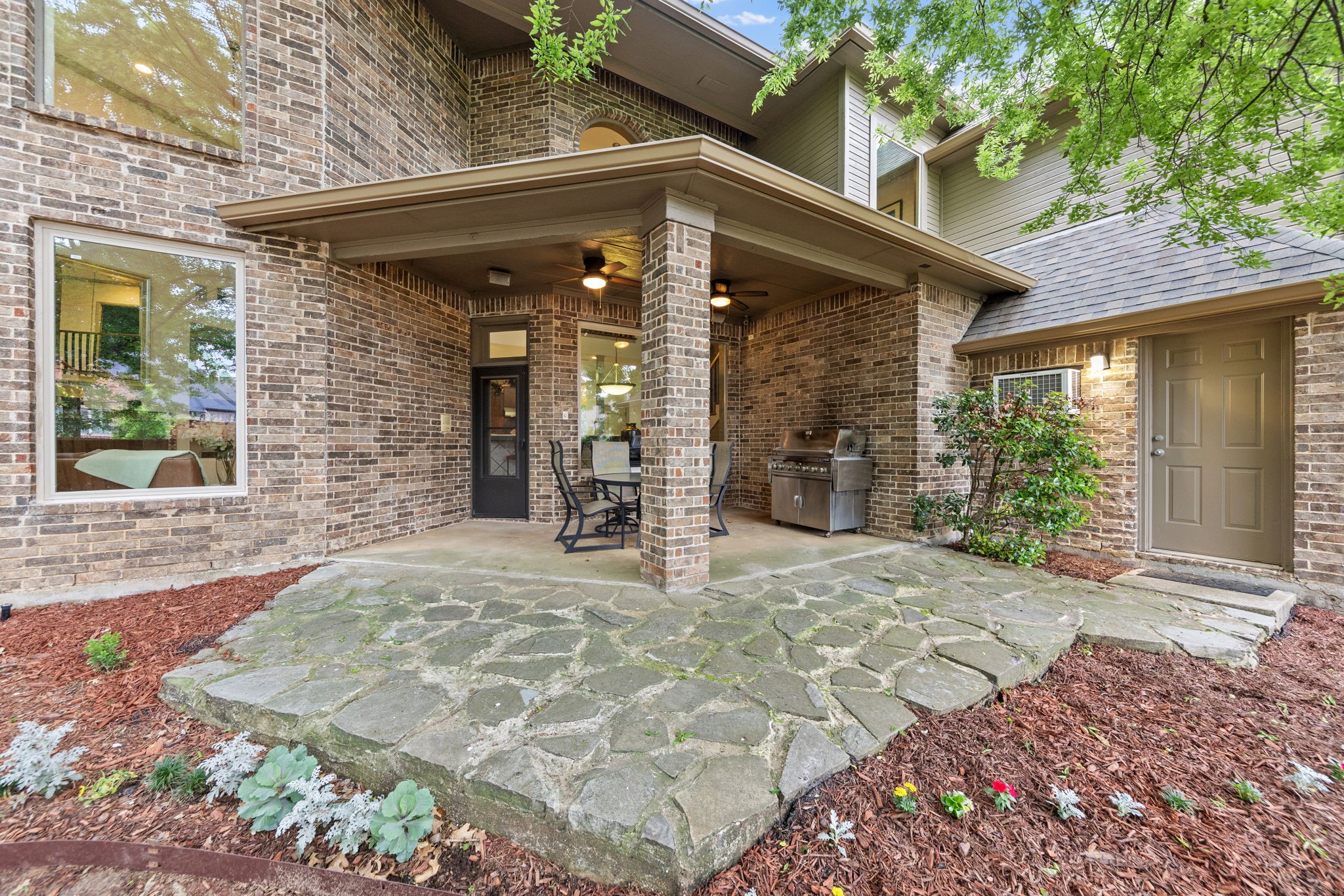 9121 Thornridge Drive, North Richland Hills, TX, 76182