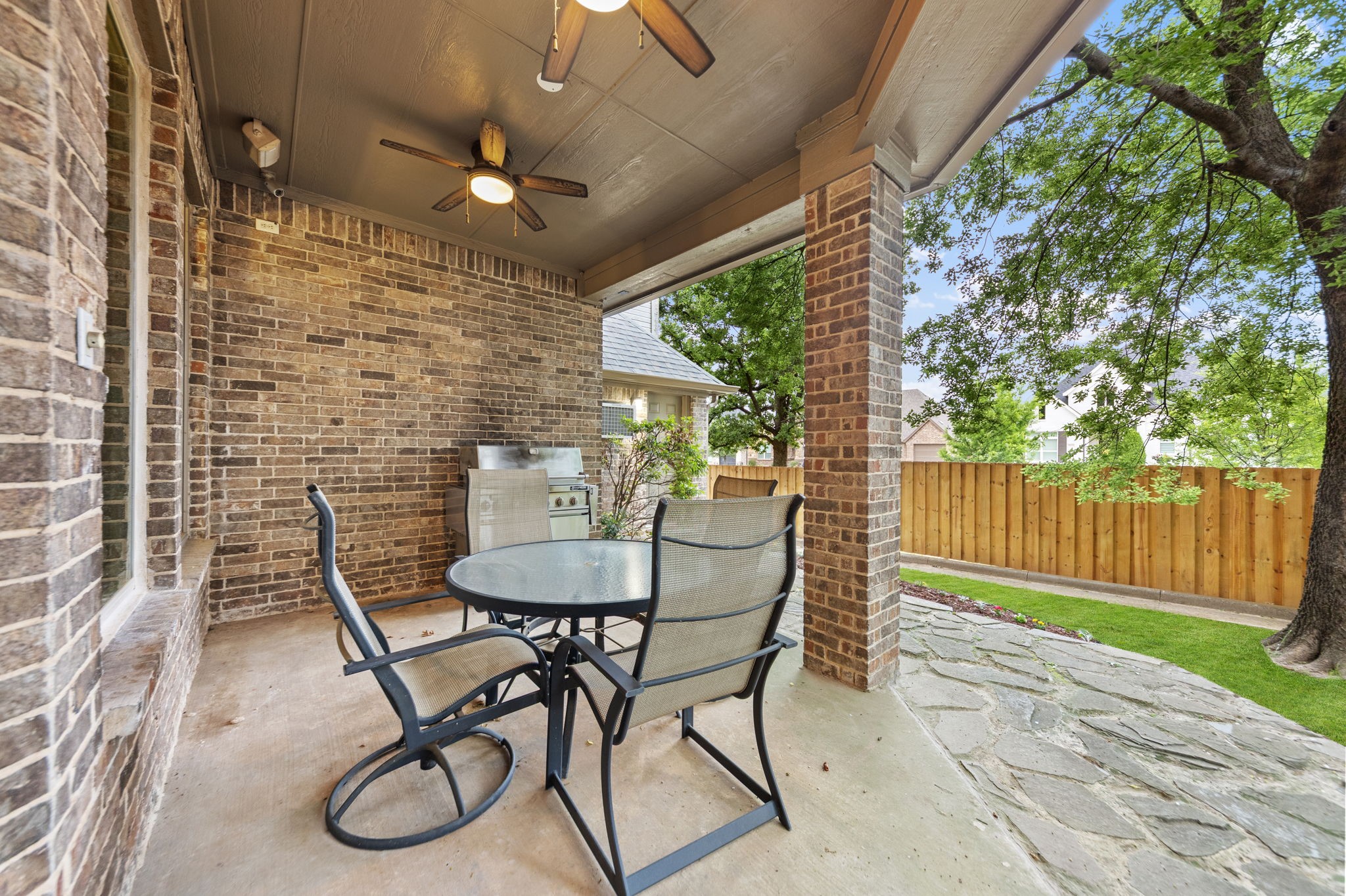 9121 Thornridge Drive, North Richland Hills, TX, 76182