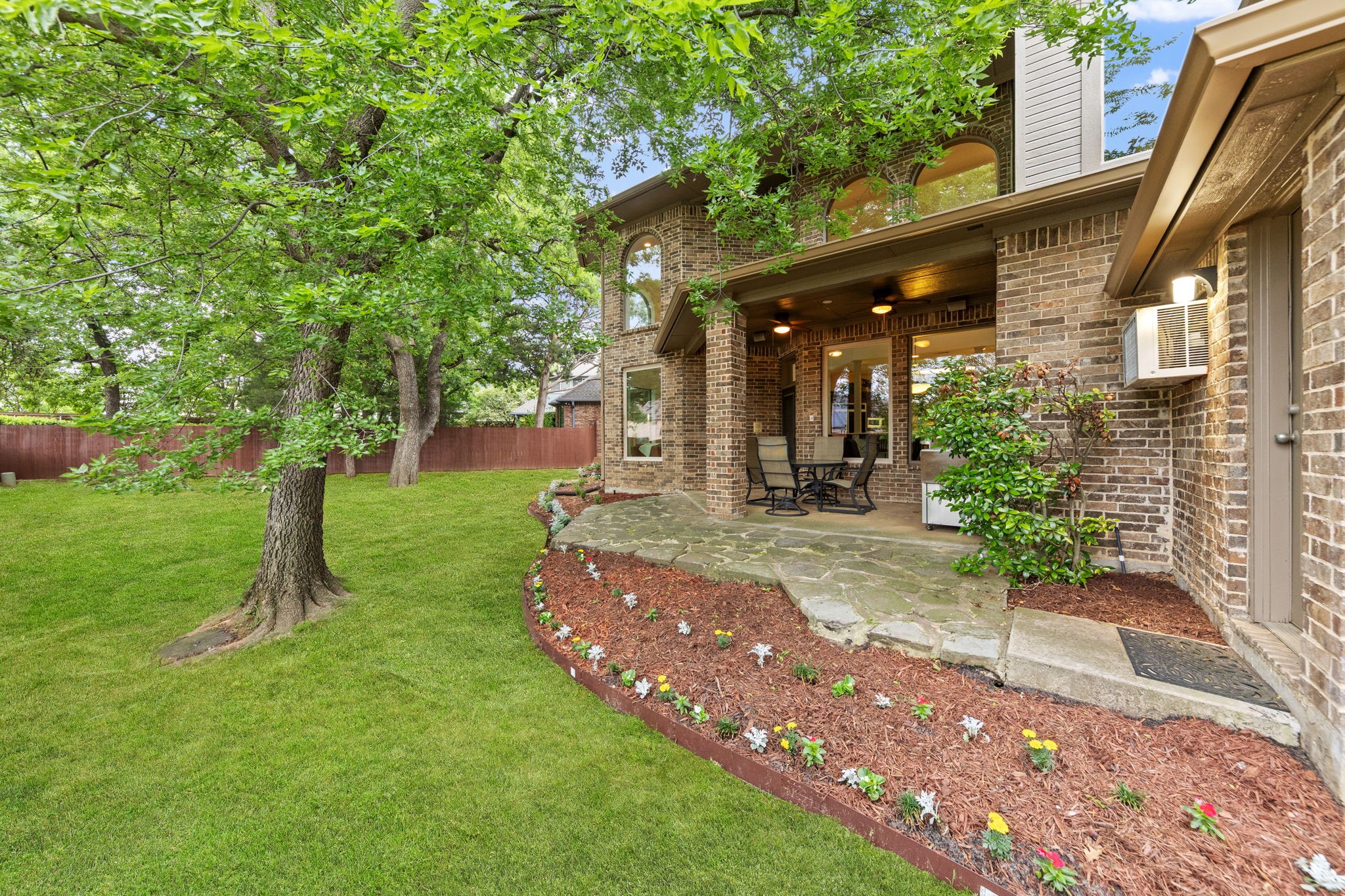9121 Thornridge Drive, North Richland Hills, TX, 76182