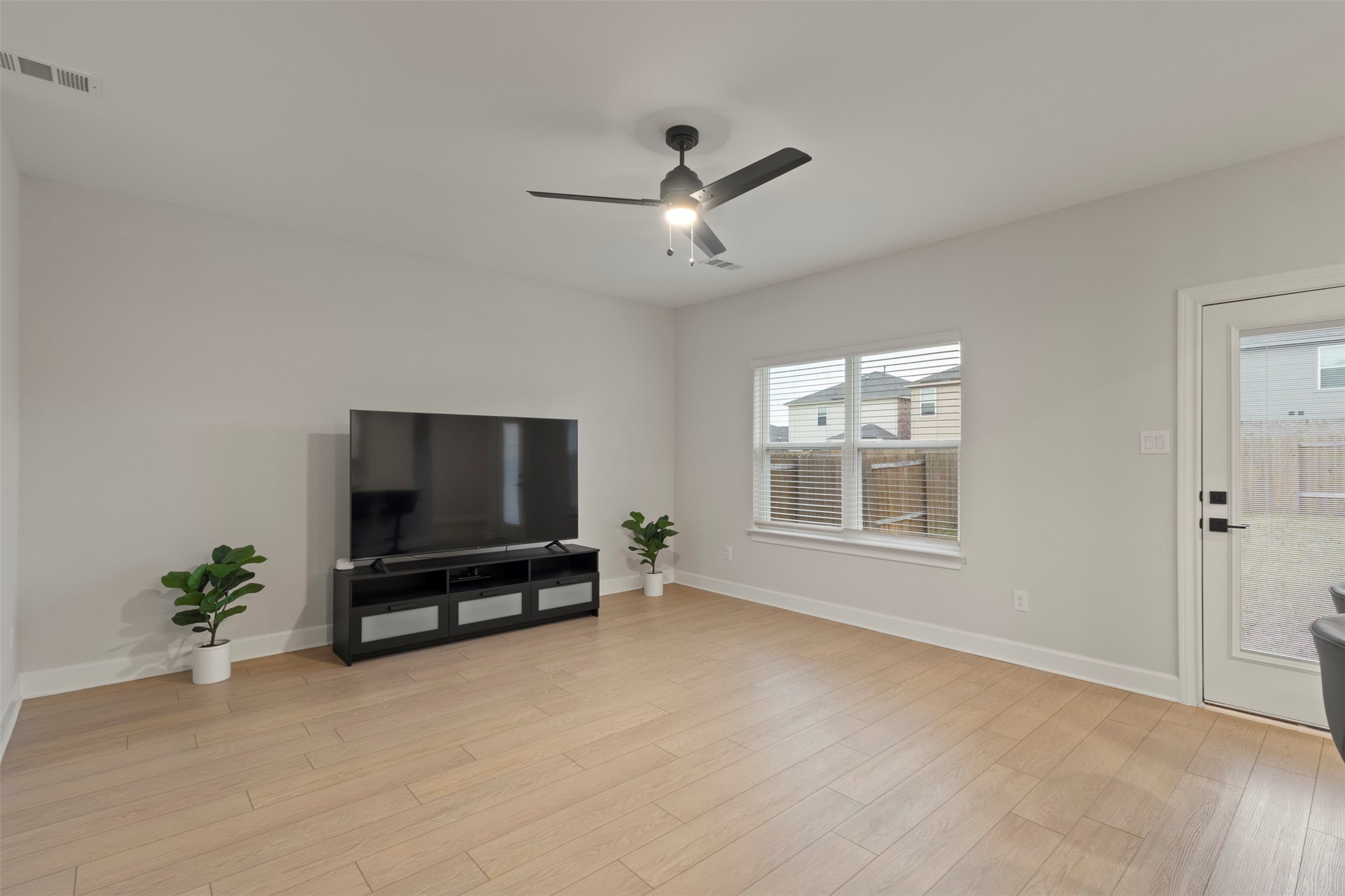 1205 Ginsburg Lane, Princeton, TX, 75407