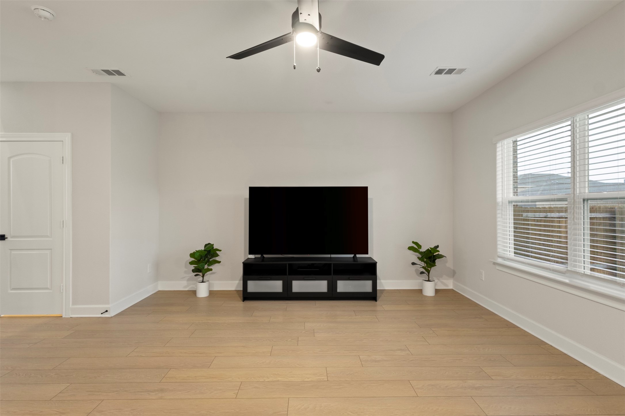1205 Ginsburg Lane, Princeton, TX, 75407