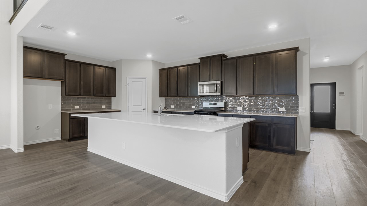 Property photo 02 of 4307 Brenton Lane, Forney, TX 75126 | MLS #21238866