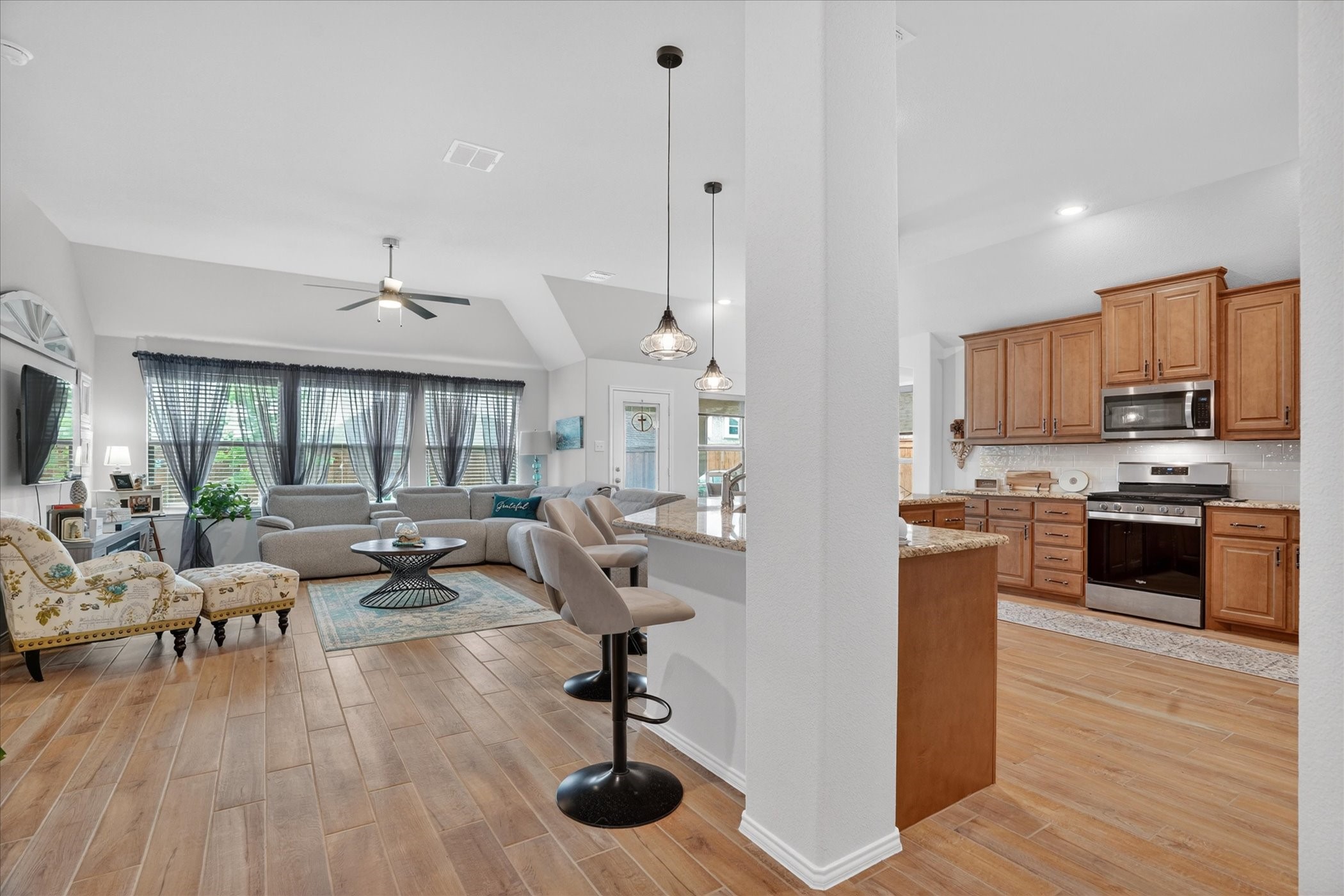 7729 Gatevine Avenue, Joshua, TX, 76058
