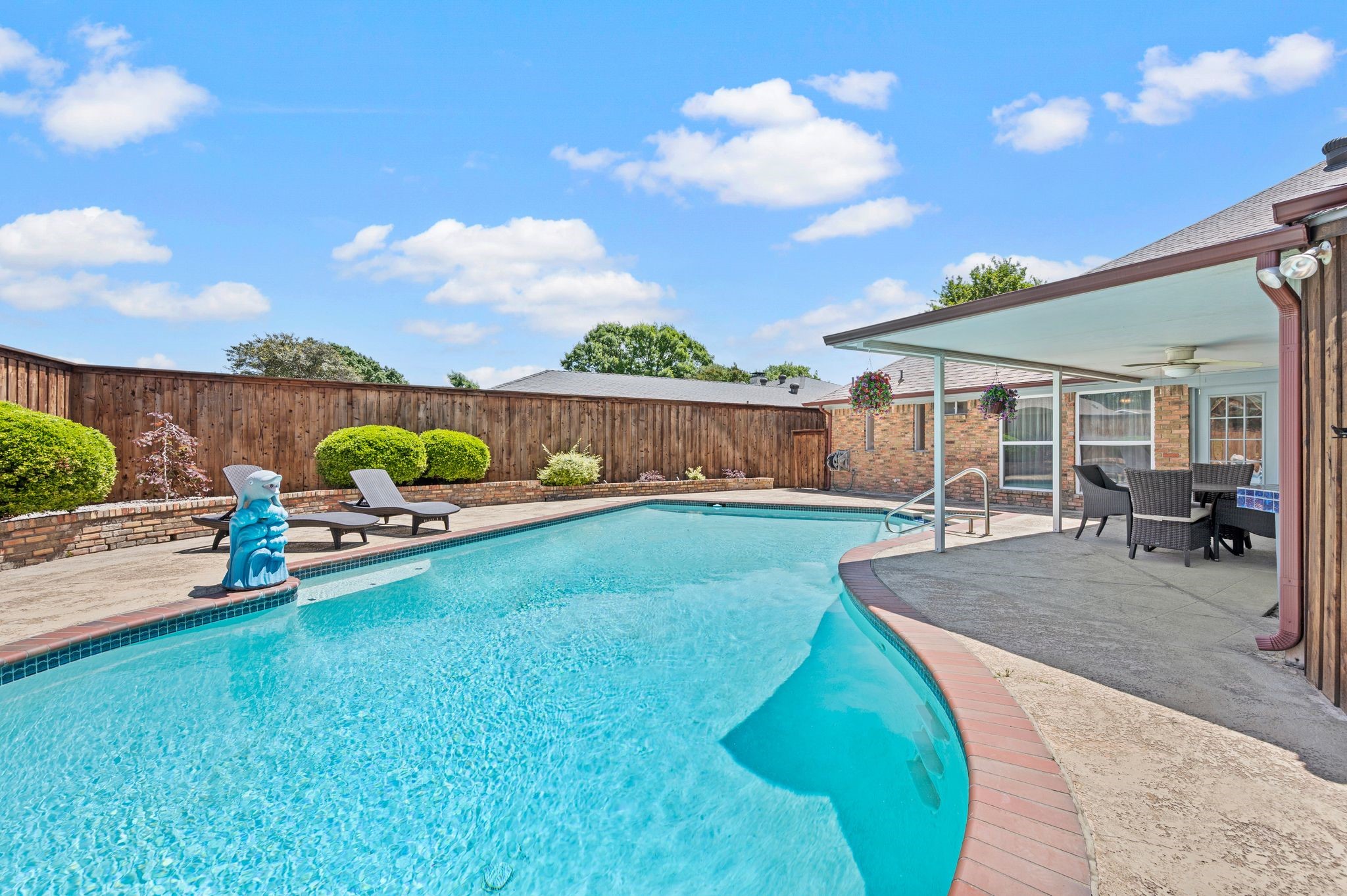 9731 Amberley Drive, Dallas, TX, 75243