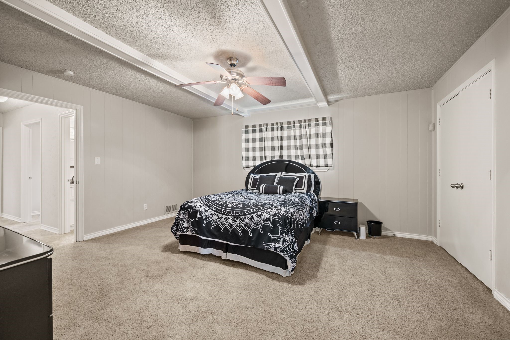 9731 Amberley Drive, Dallas, TX, 75243