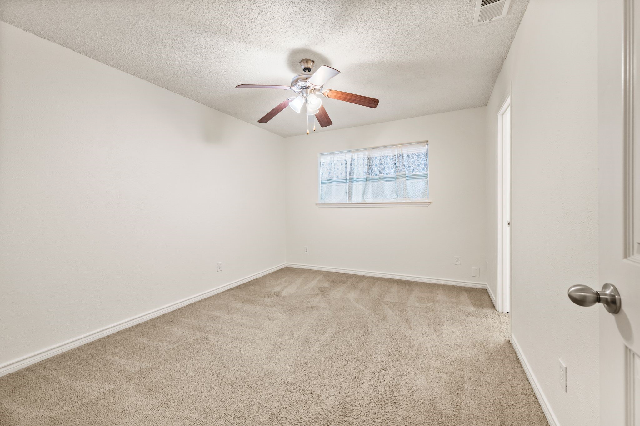 9731 Amberley Drive, Dallas, TX, 75243