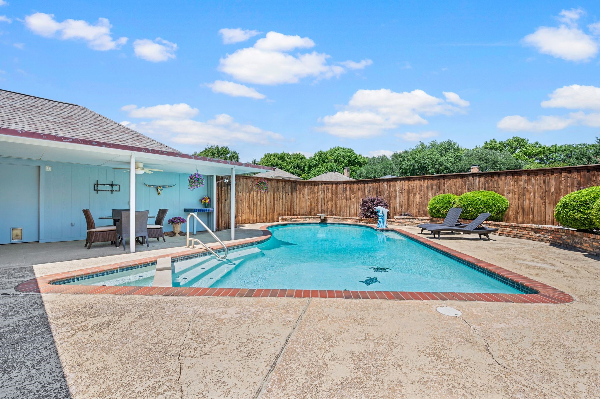 9731 Amberley Drive, Dallas, TX, 75243