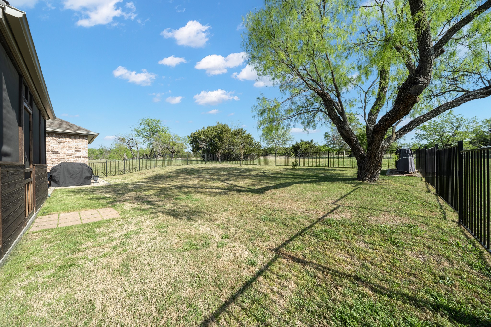 19126 White Bluff Drive, Whitney, TX, 76692