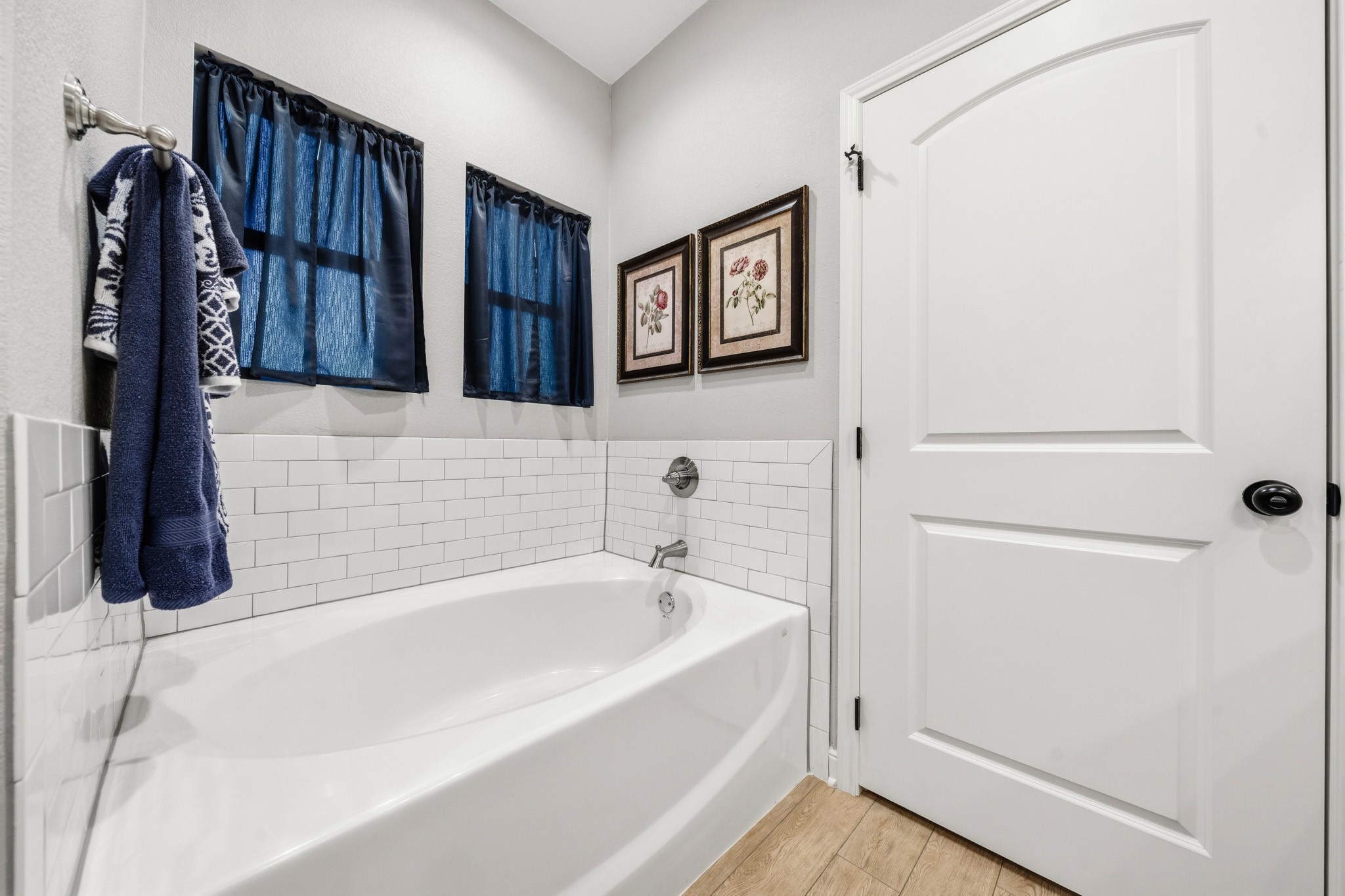 19126 White Bluff Drive, Whitney, TX, 76692