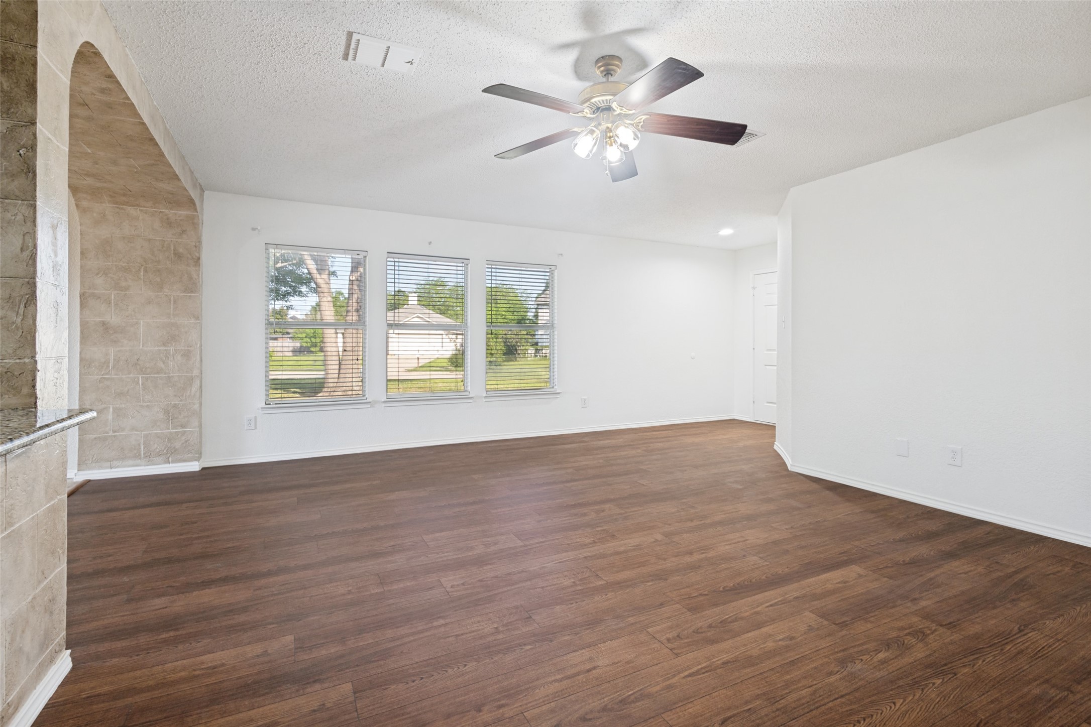 2824 Custer Drive, Corinth, TX, 76210