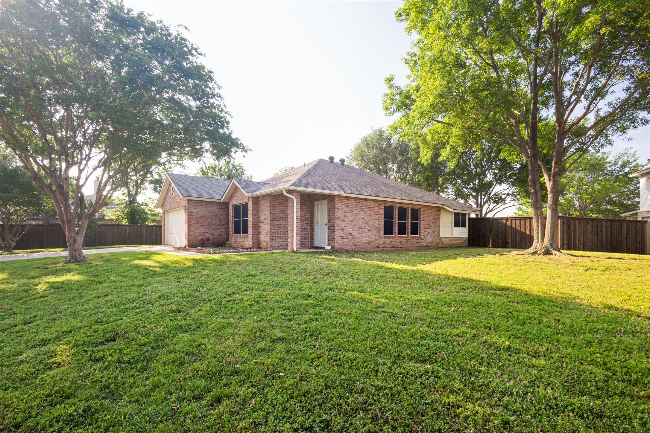 2824 Custer Drive, Corinth, TX, 76210