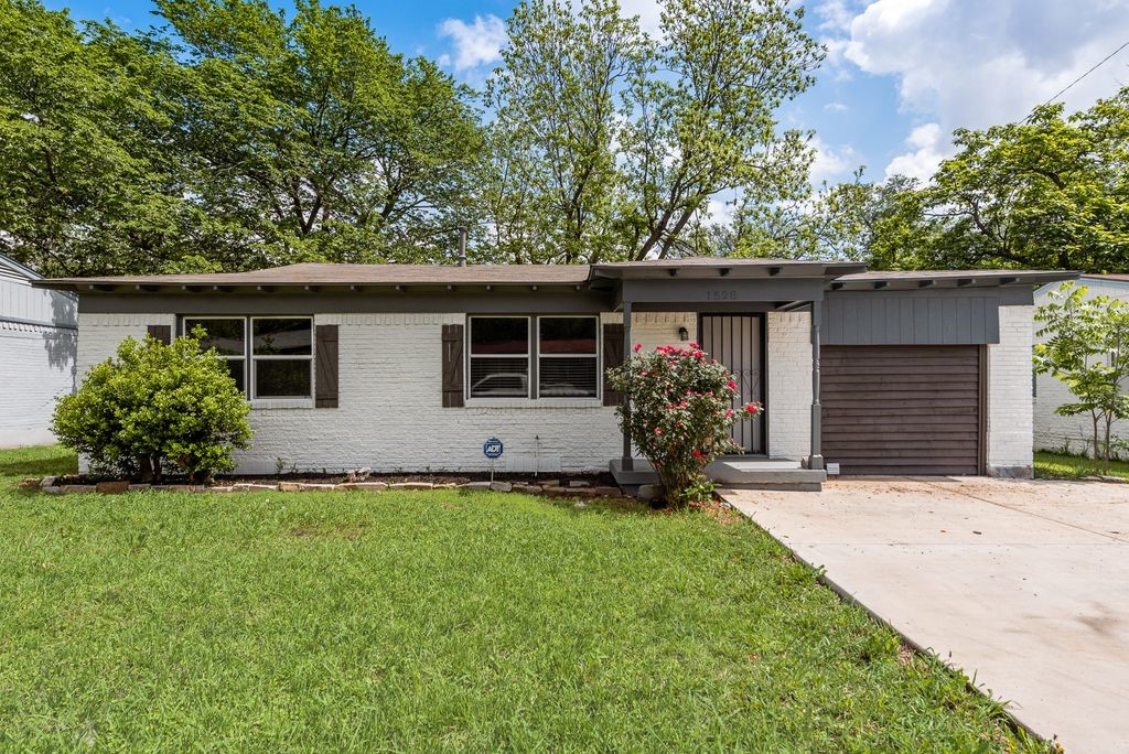 1528 Valley View Street, Mesquite, TX, 75149