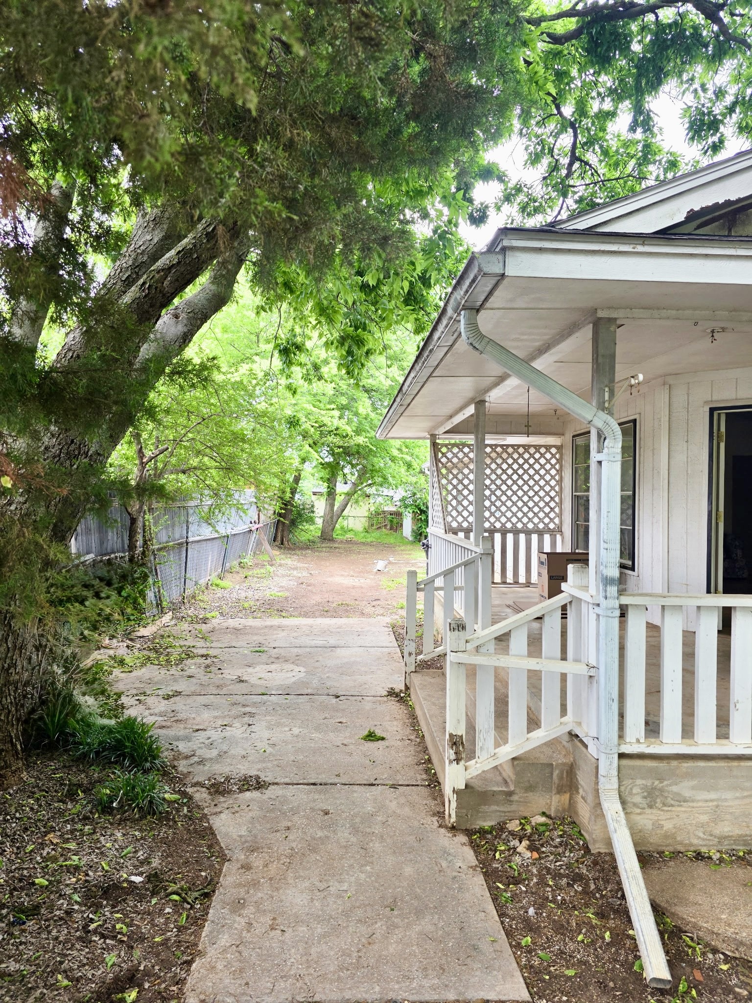 417 W Huffman Street, Krum, TX, 76249